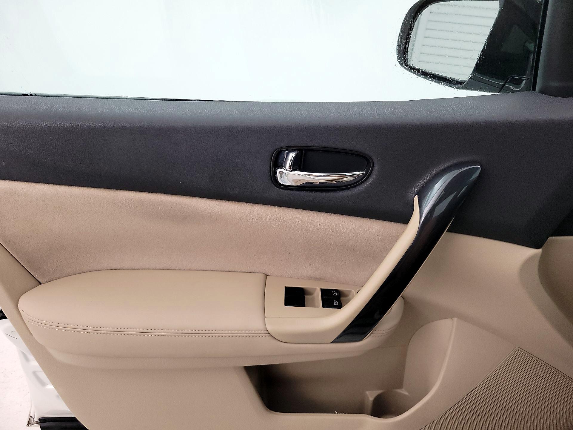 Thumbnail: 2014 Nissan Maxima - 12