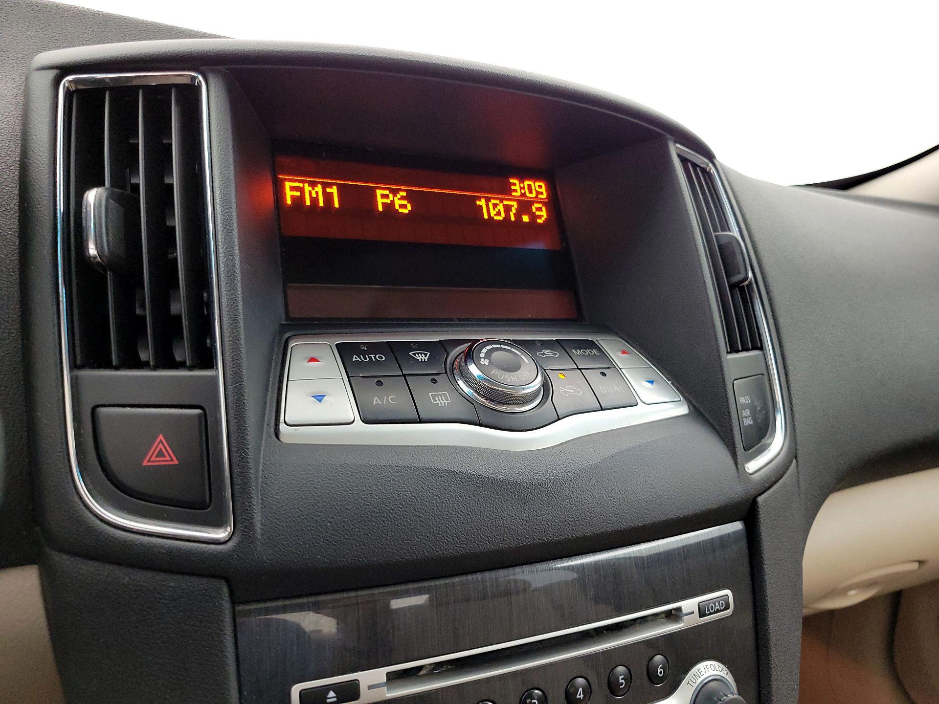 Thumbnail: 2014 Nissan Maxima - 14