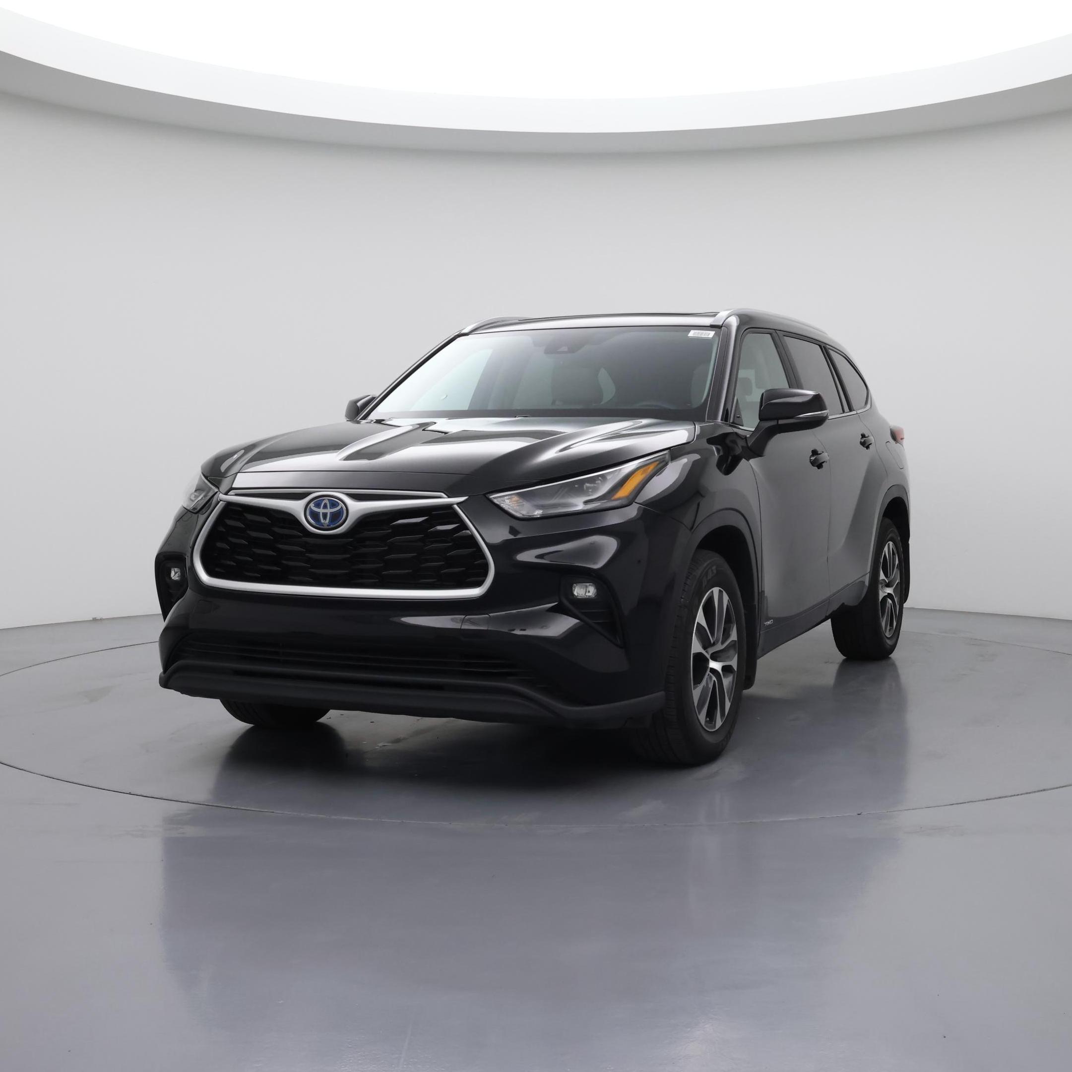 Thumbnail: 2023 Toyota Highlander - 4