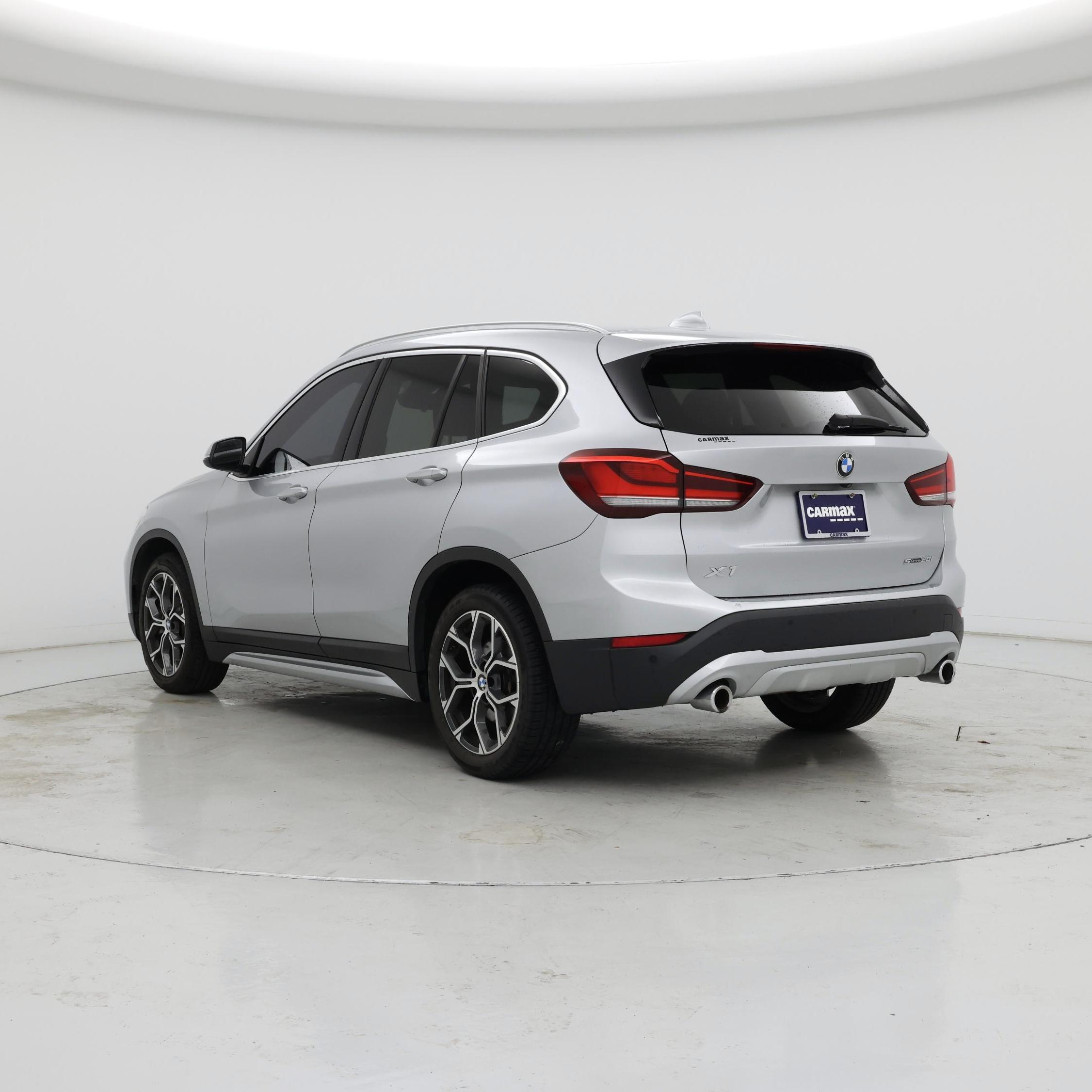 Thumbnail: 2021 BMW X1 - 2