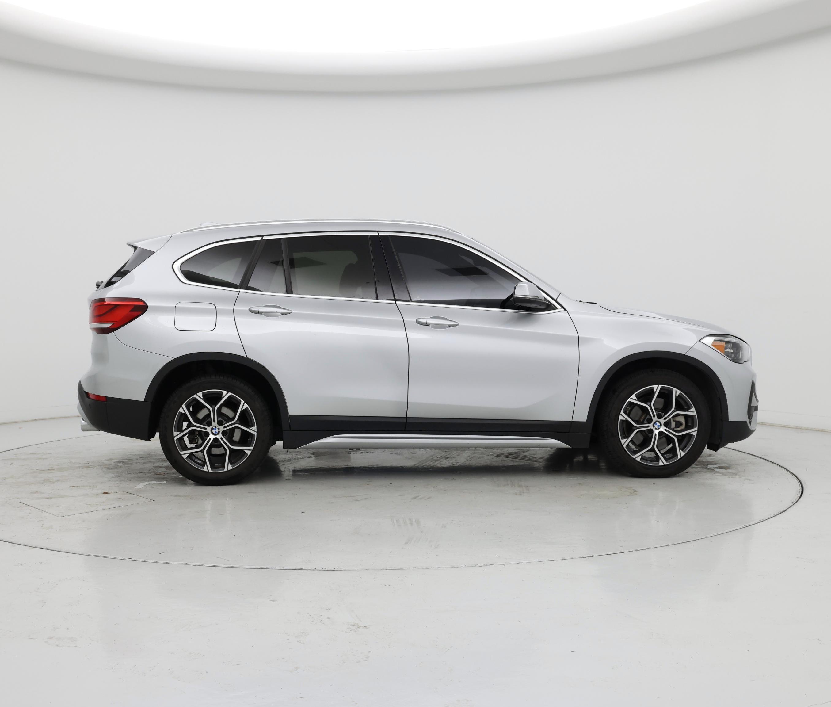 Thumbnail: 2021 BMW X1 - 7