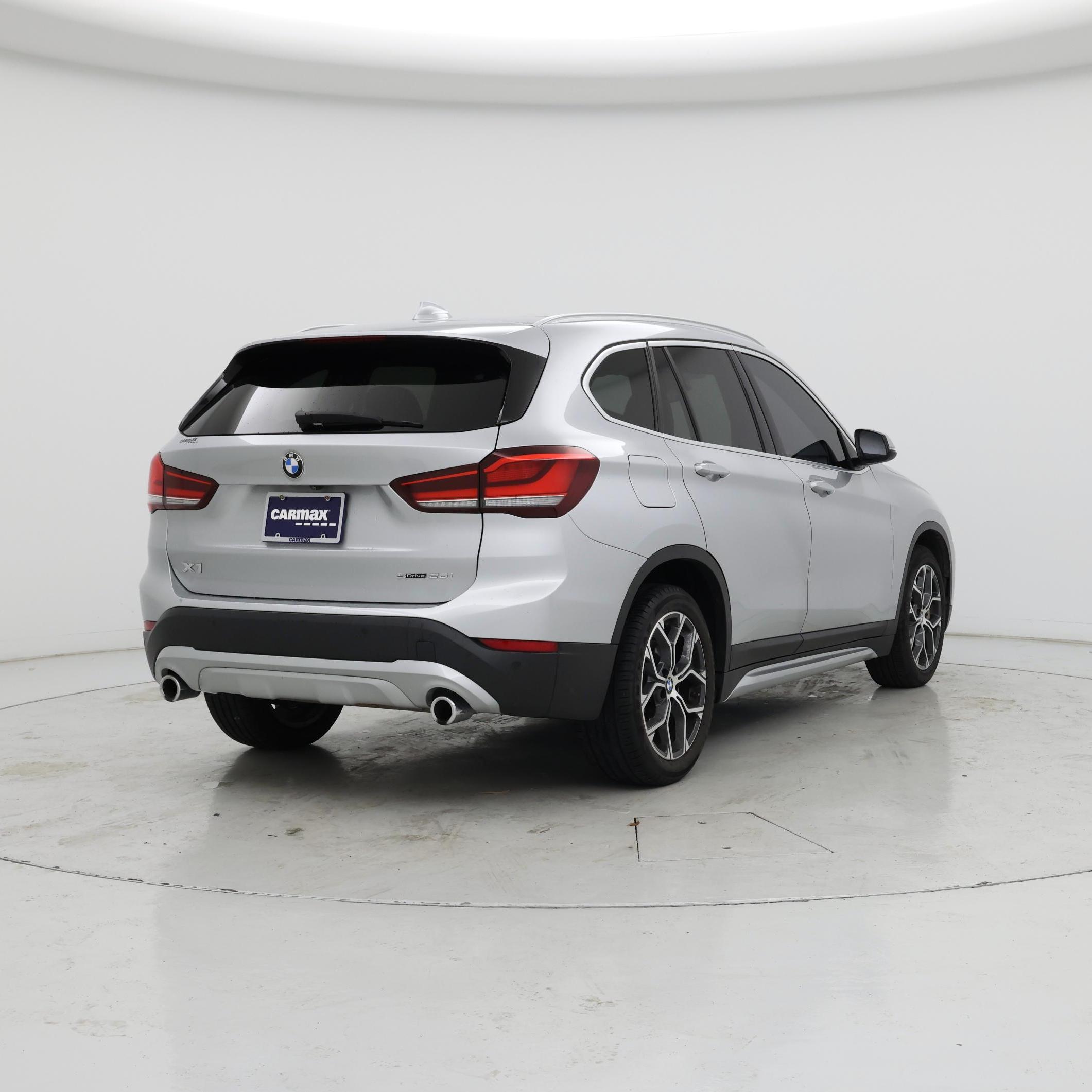 Thumbnail: 2021 BMW X1 - 8