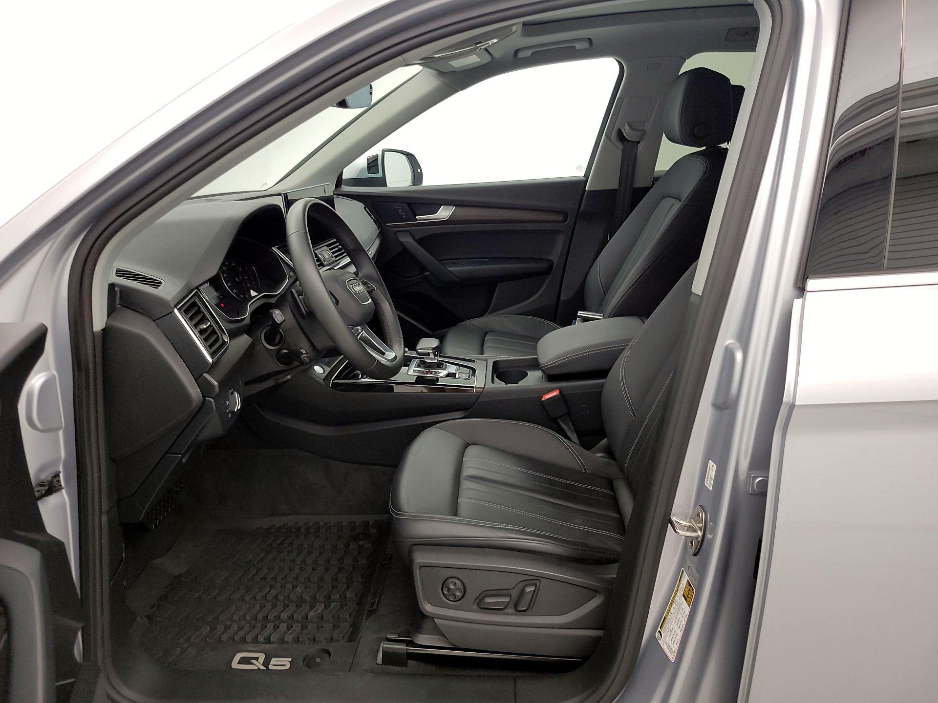 Thumbnail: 2023 Audi Q5 - 11