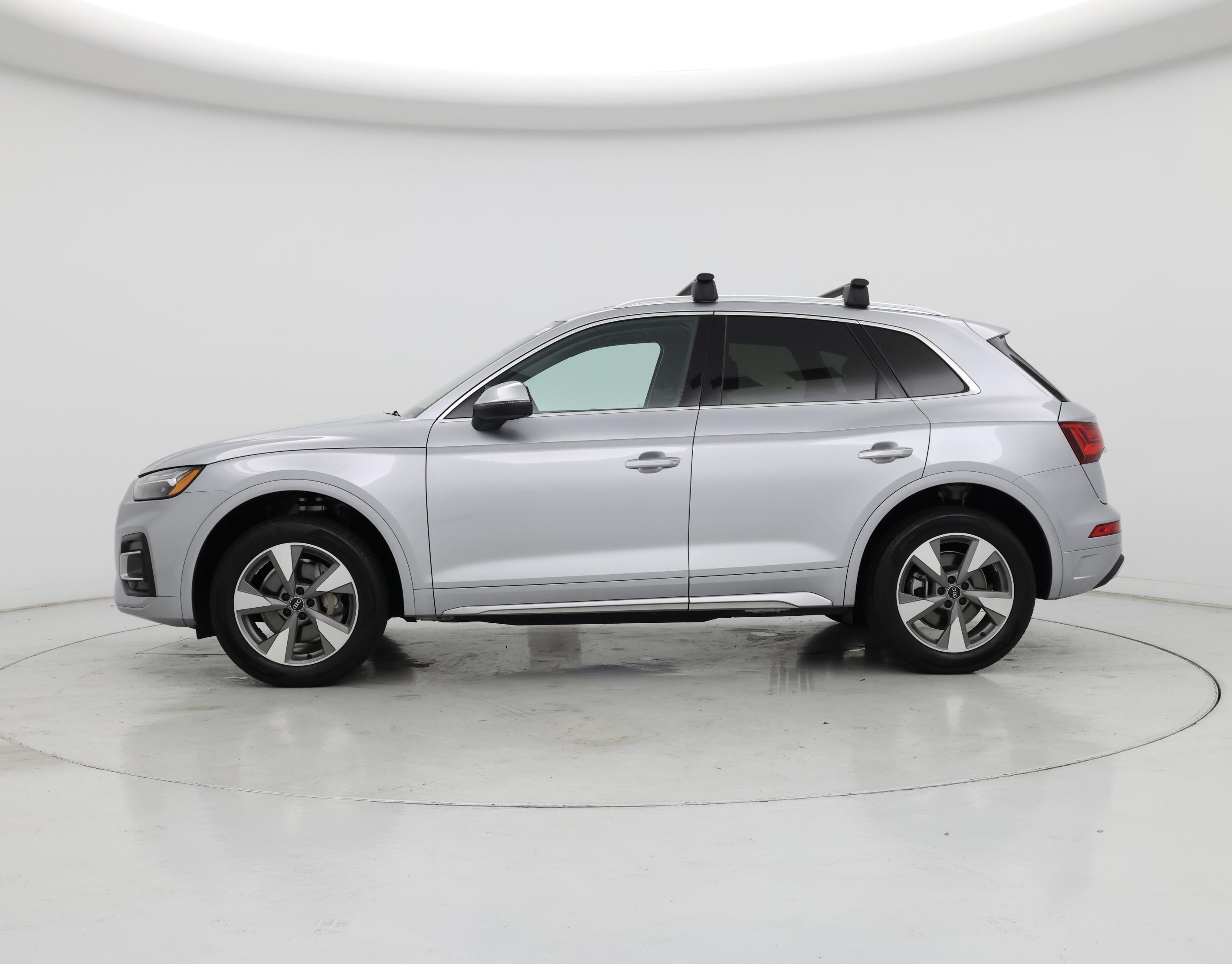 Thumbnail: 2023 Audi Q5 - 3