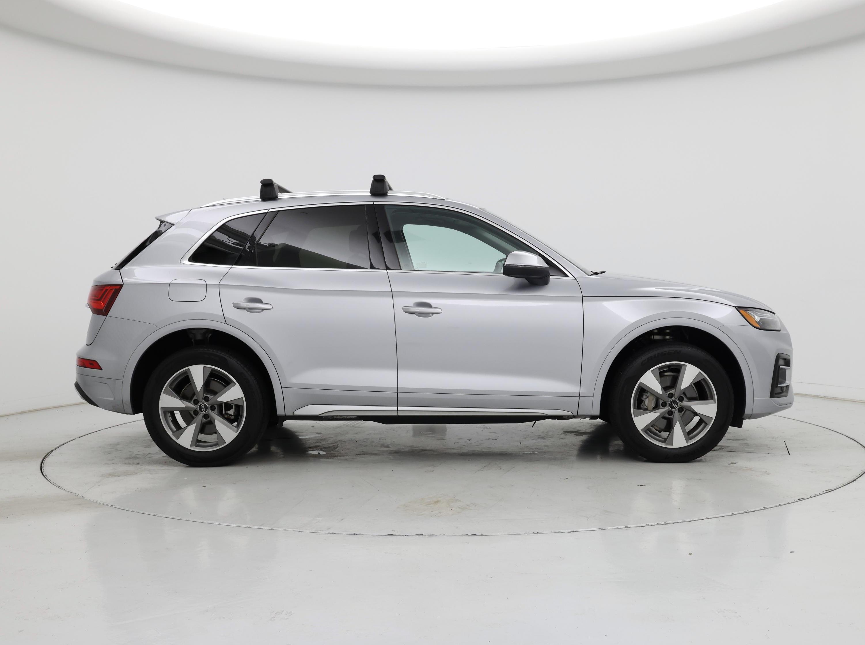 Thumbnail: 2023 Audi Q5 - 7