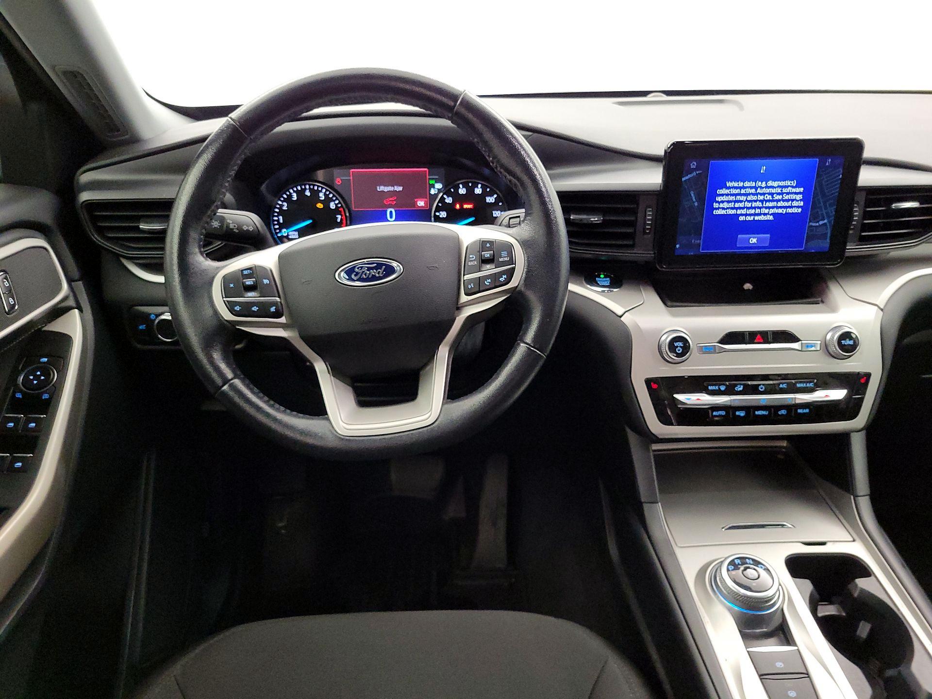 Thumbnail: 2021 Ford Explorer - 10