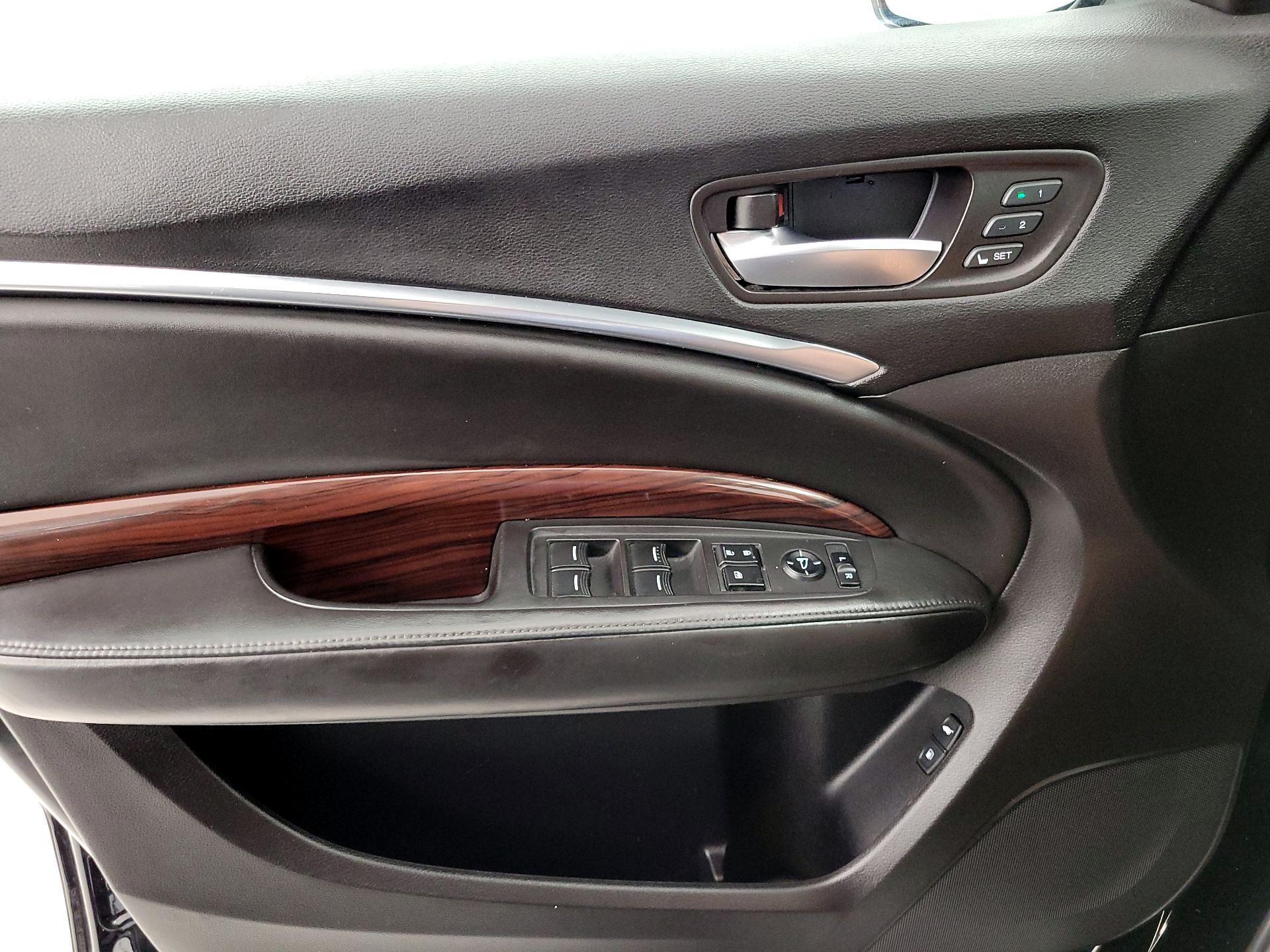 Thumbnail: 2016 Acura MDX - 12