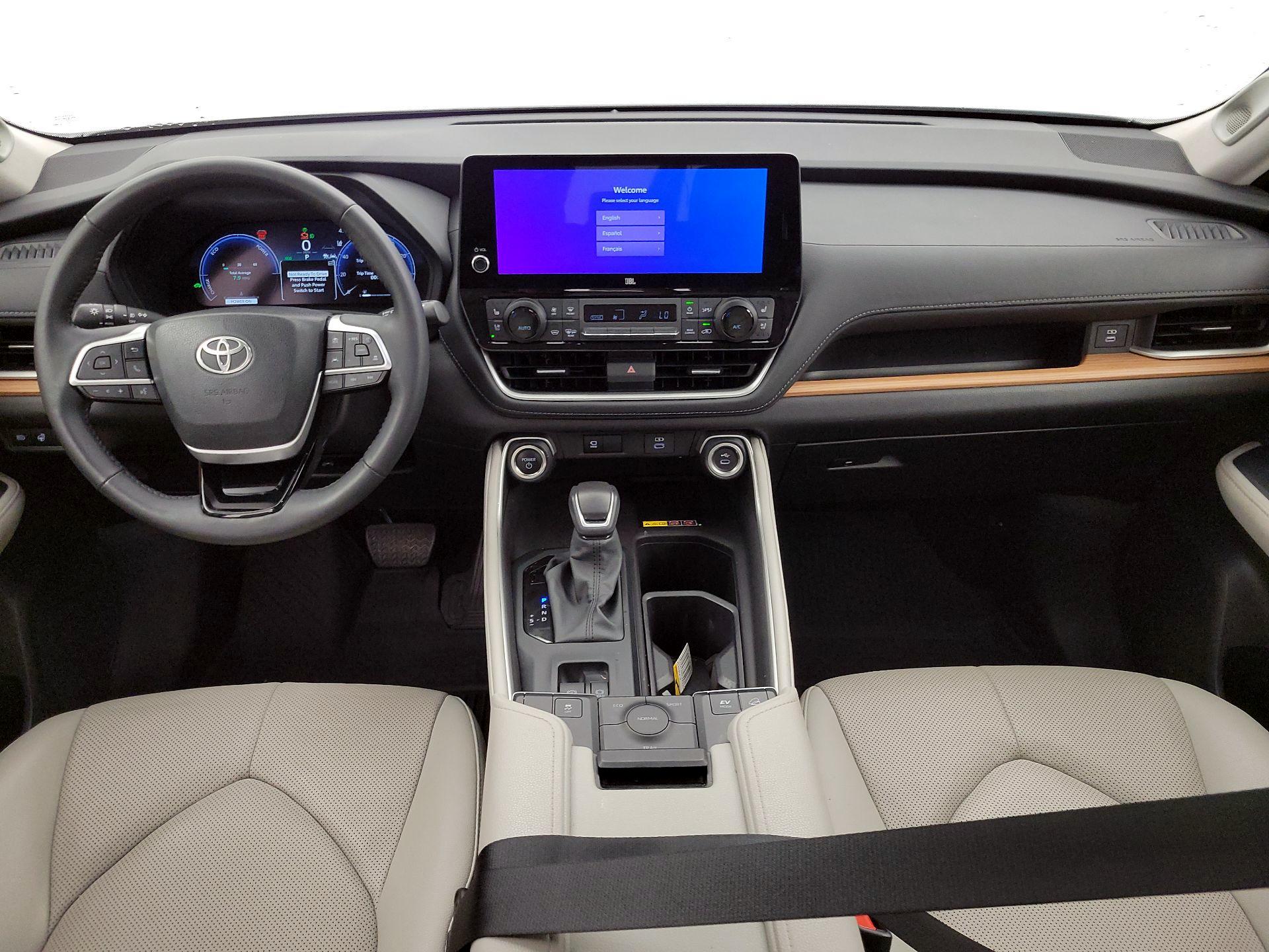 Thumbnail: 2025 Toyota Highlander - 9