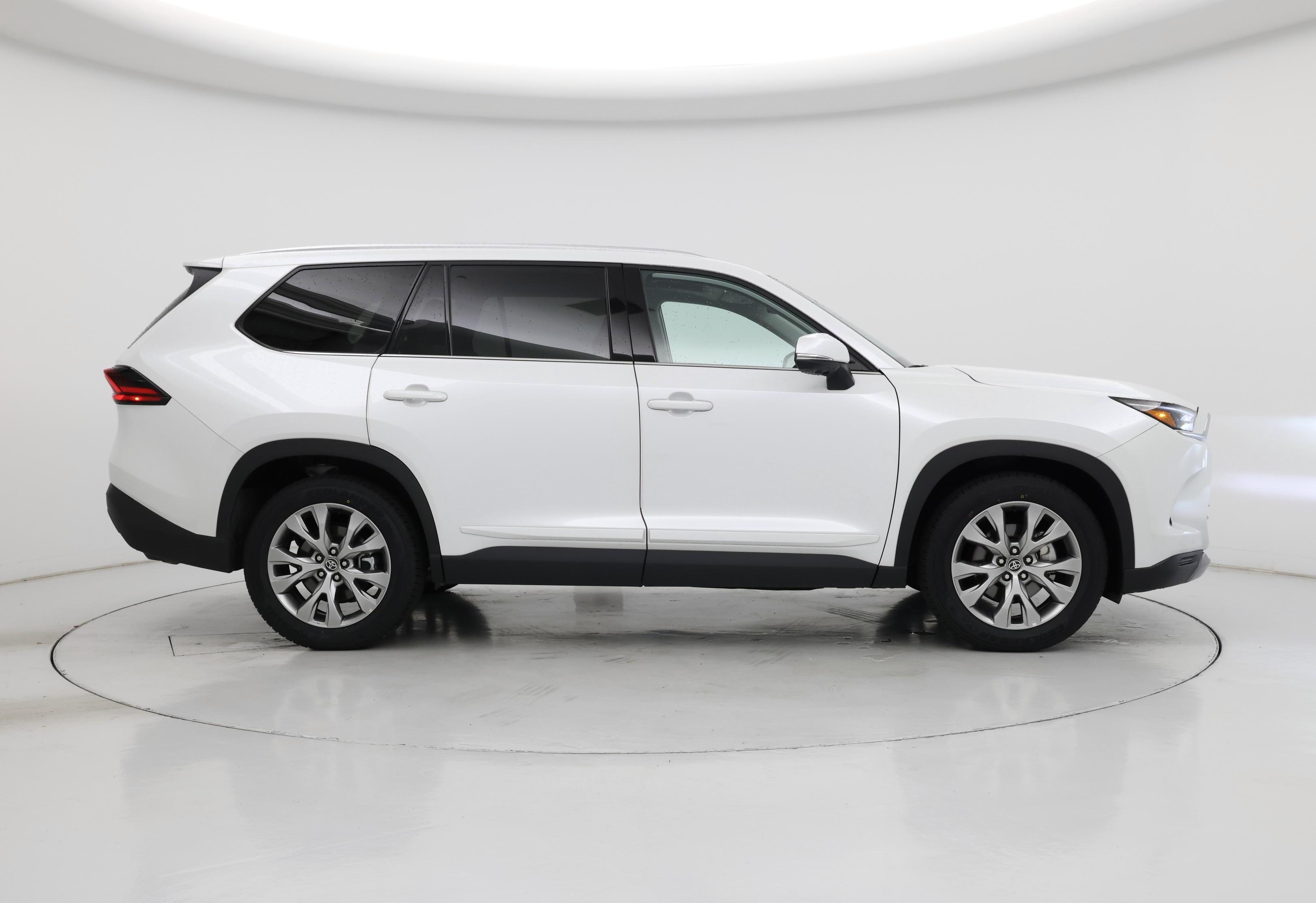 Thumbnail: 2025 Toyota Highlander - 7