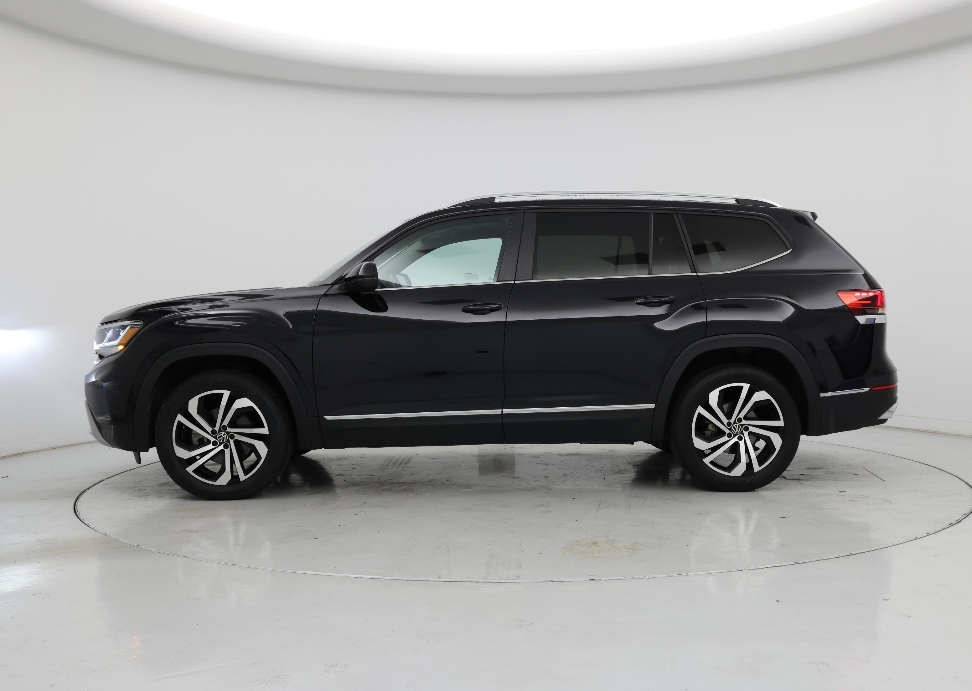 Thumbnail: 2023 Volkswagen Atlas - 3
