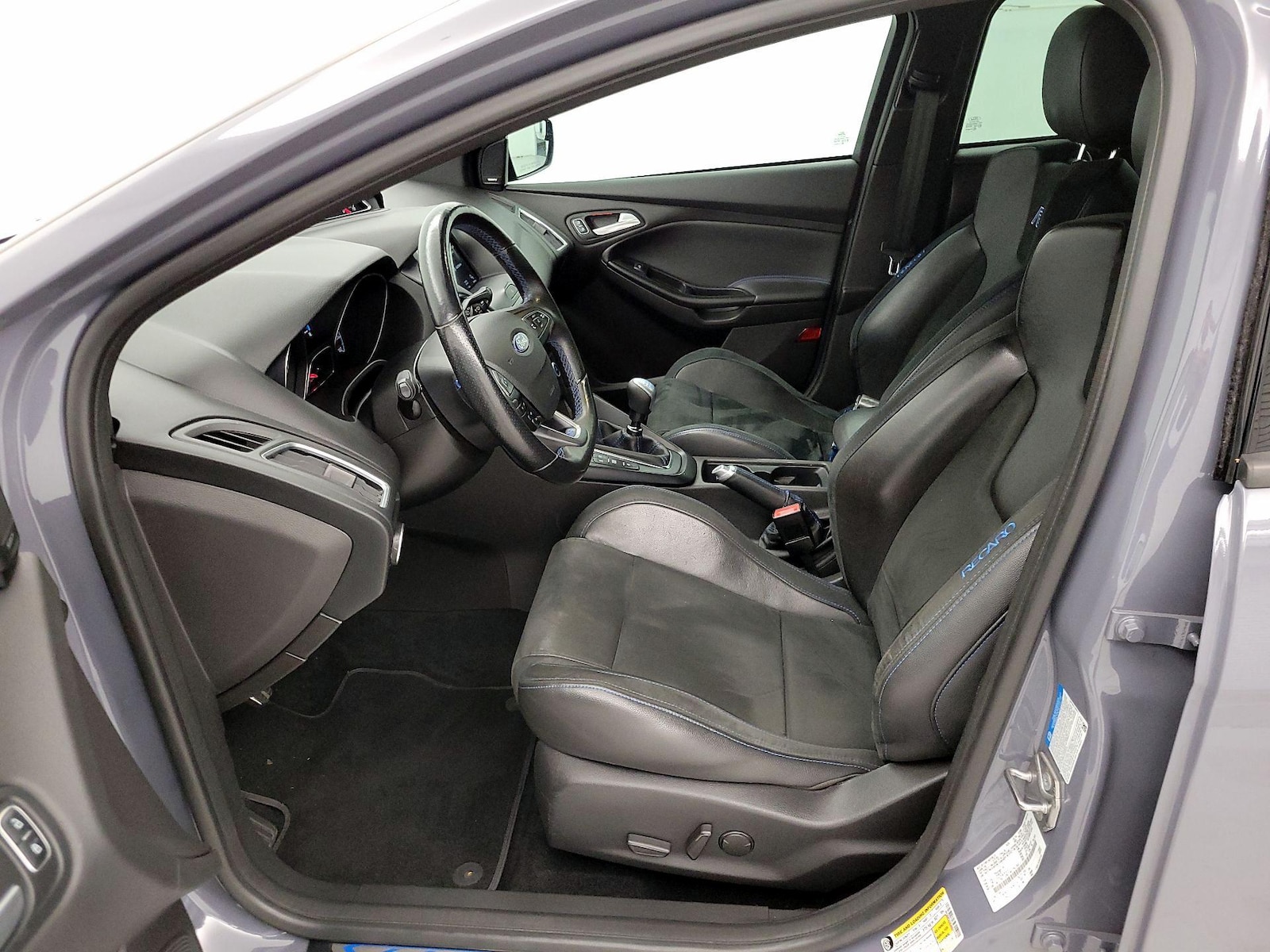 2017 Ford Focus RS - Photo 12