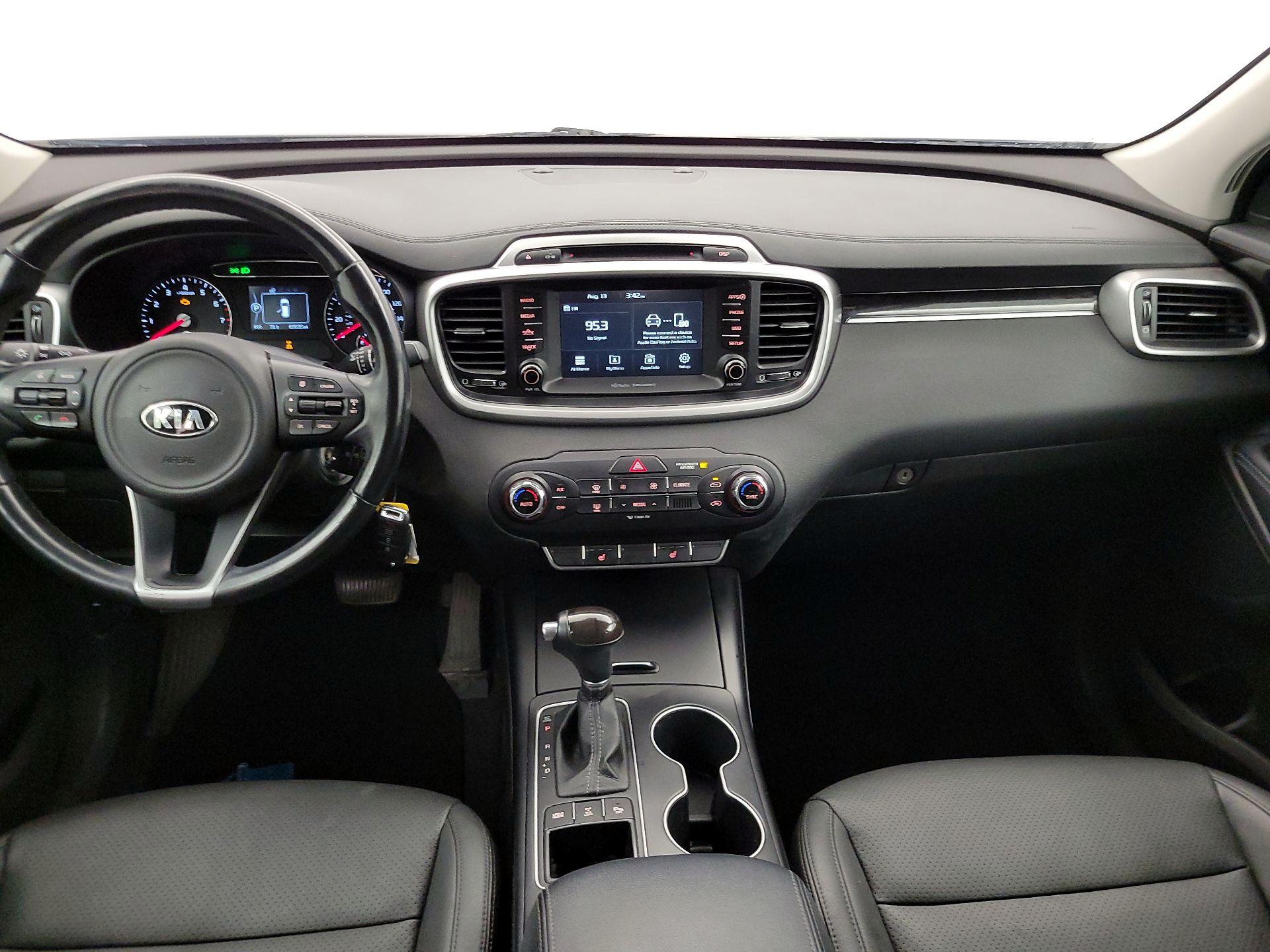 Thumbnail: 2017 Kia Sorento - 9