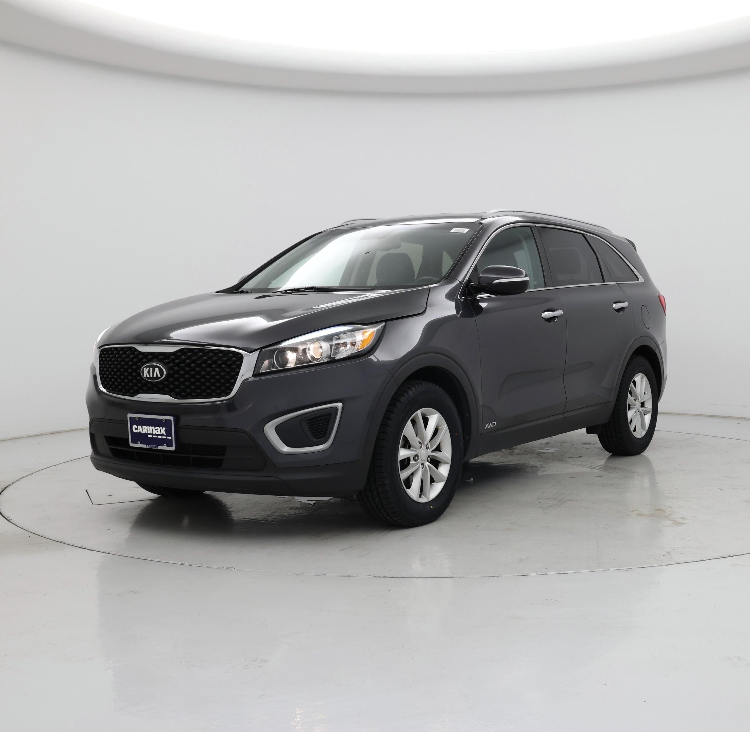 Thumbnail: 2017 Kia Sorento - 4
