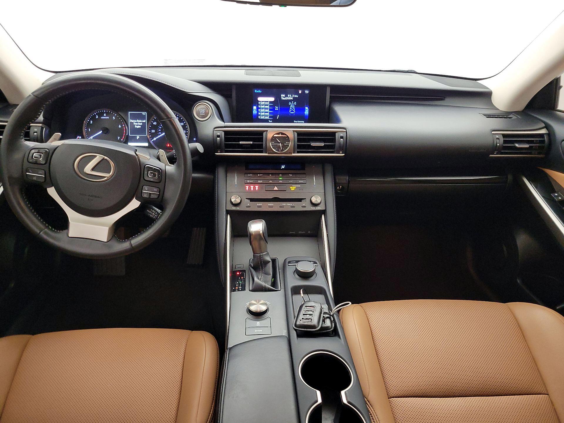 Thumbnail: 2019 Lexus IS - 9