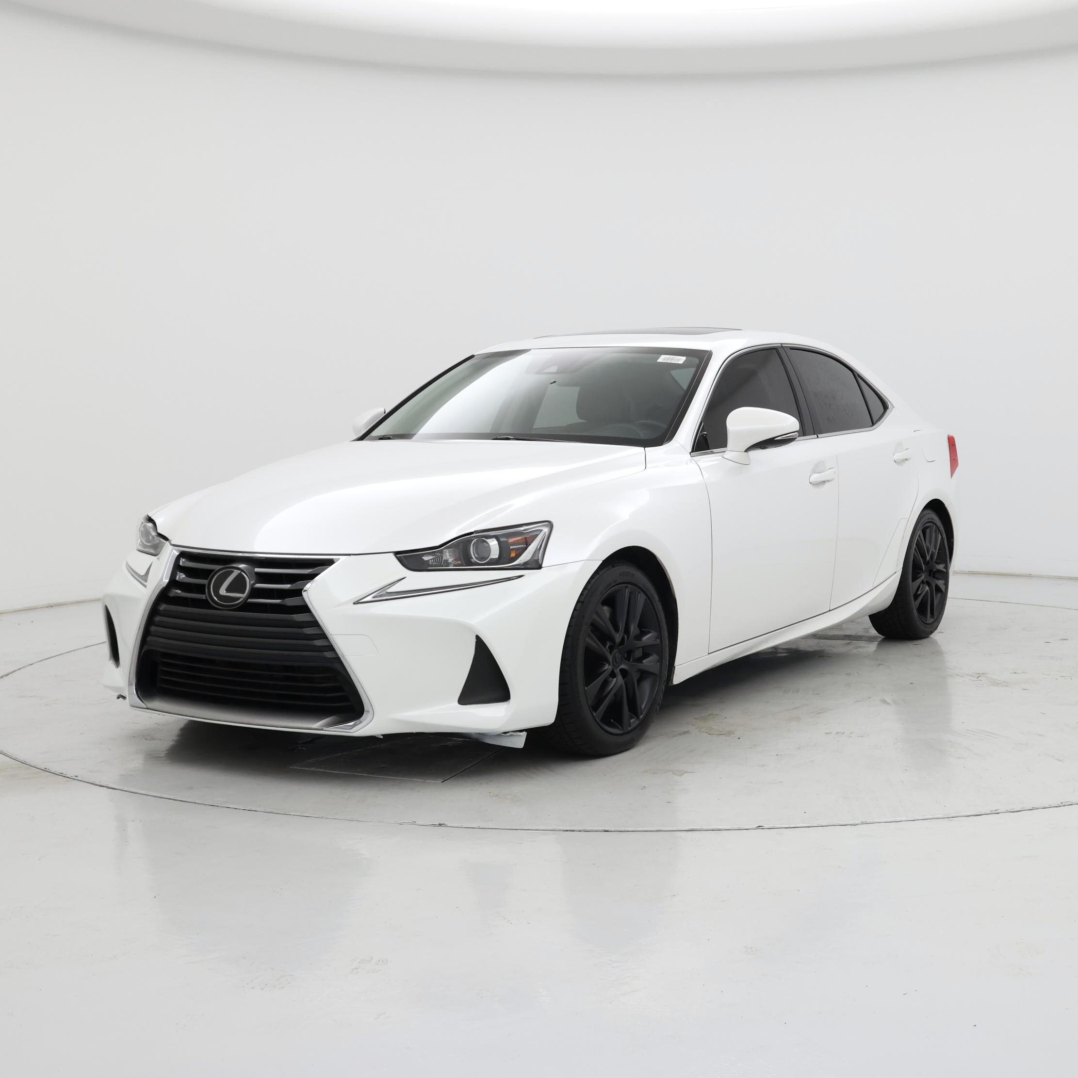 Thumbnail: 2019 Lexus IS - 4