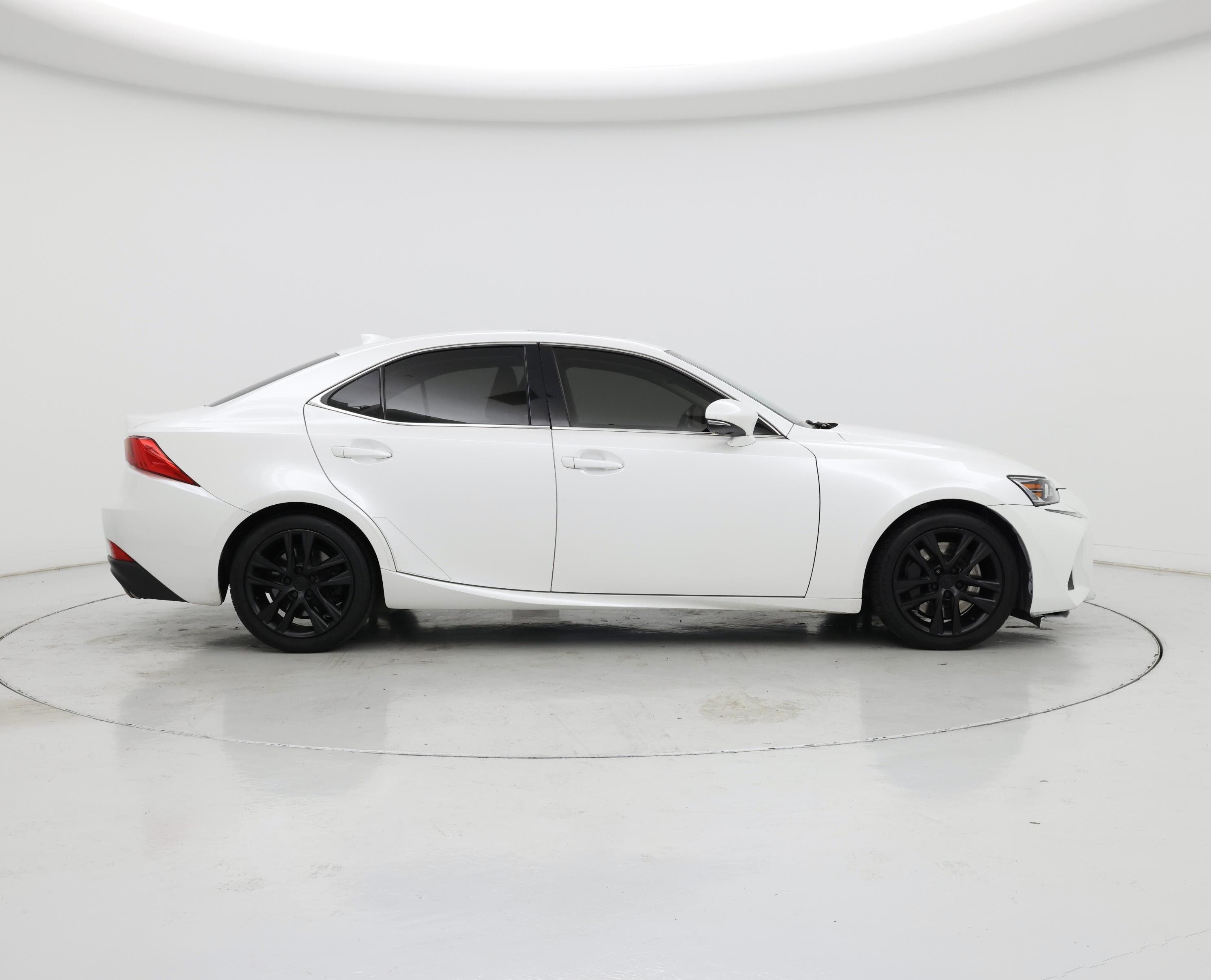 Thumbnail: 2019 Lexus IS - 7