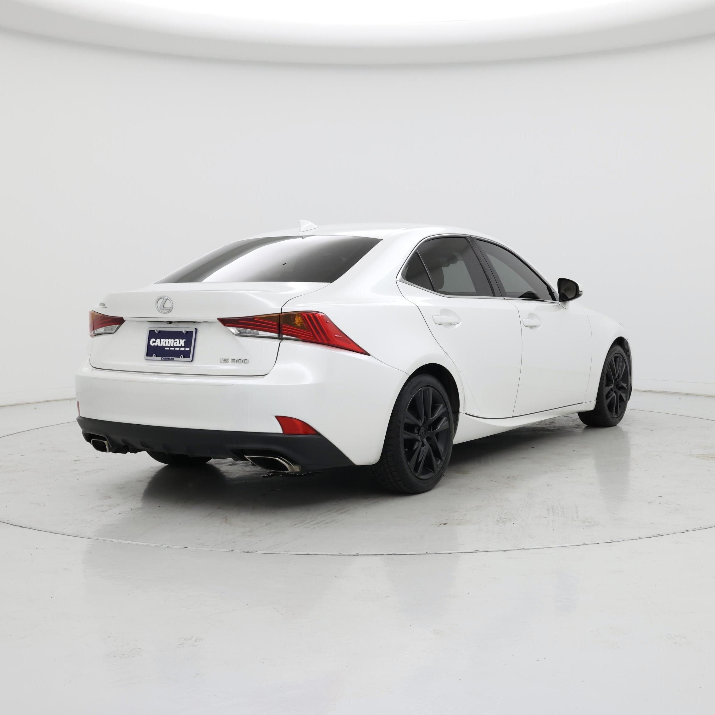 Thumbnail: 2019 Lexus IS - 8
