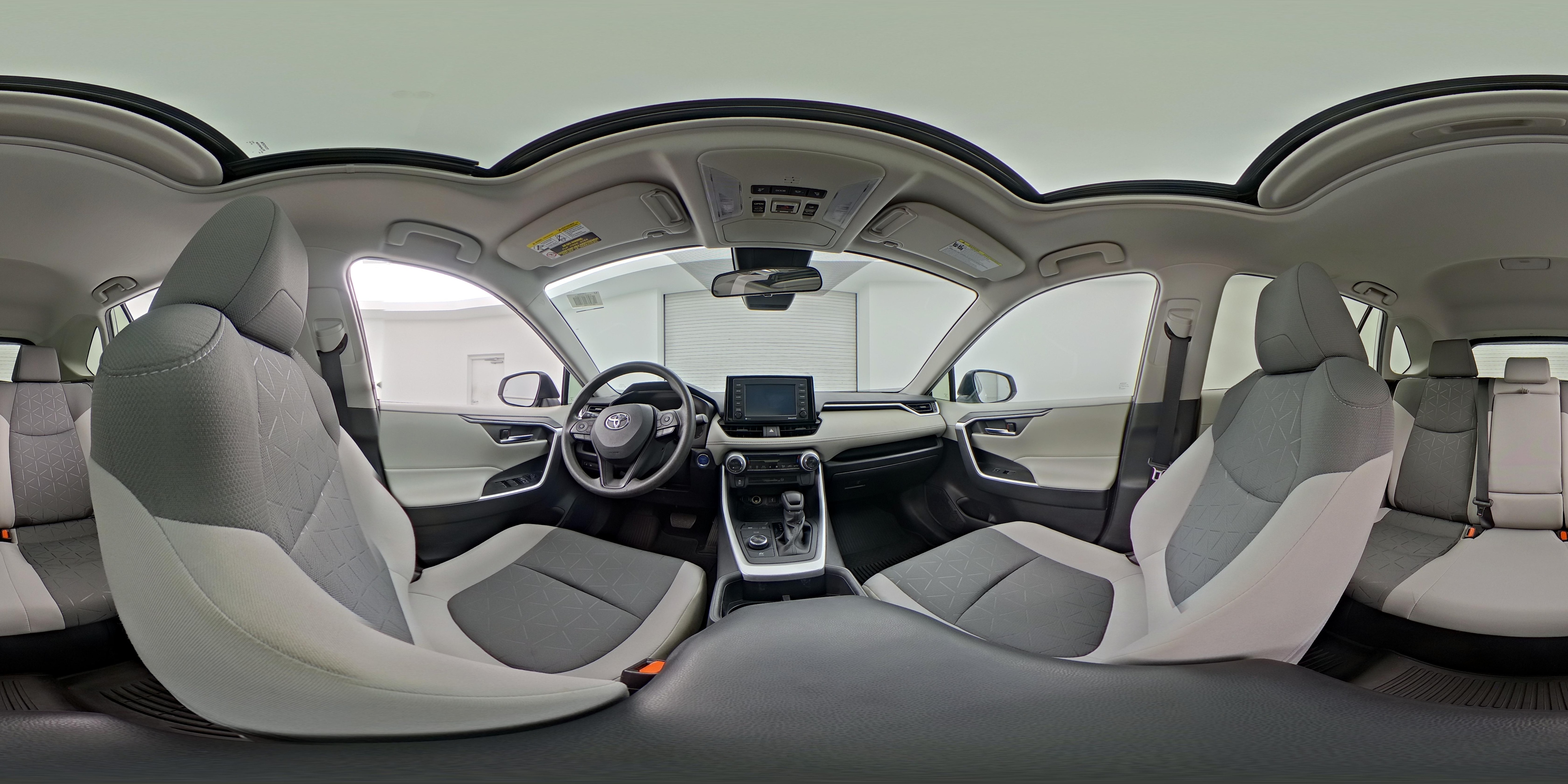 2022 Toyota RAV4 XLE - Photo 25