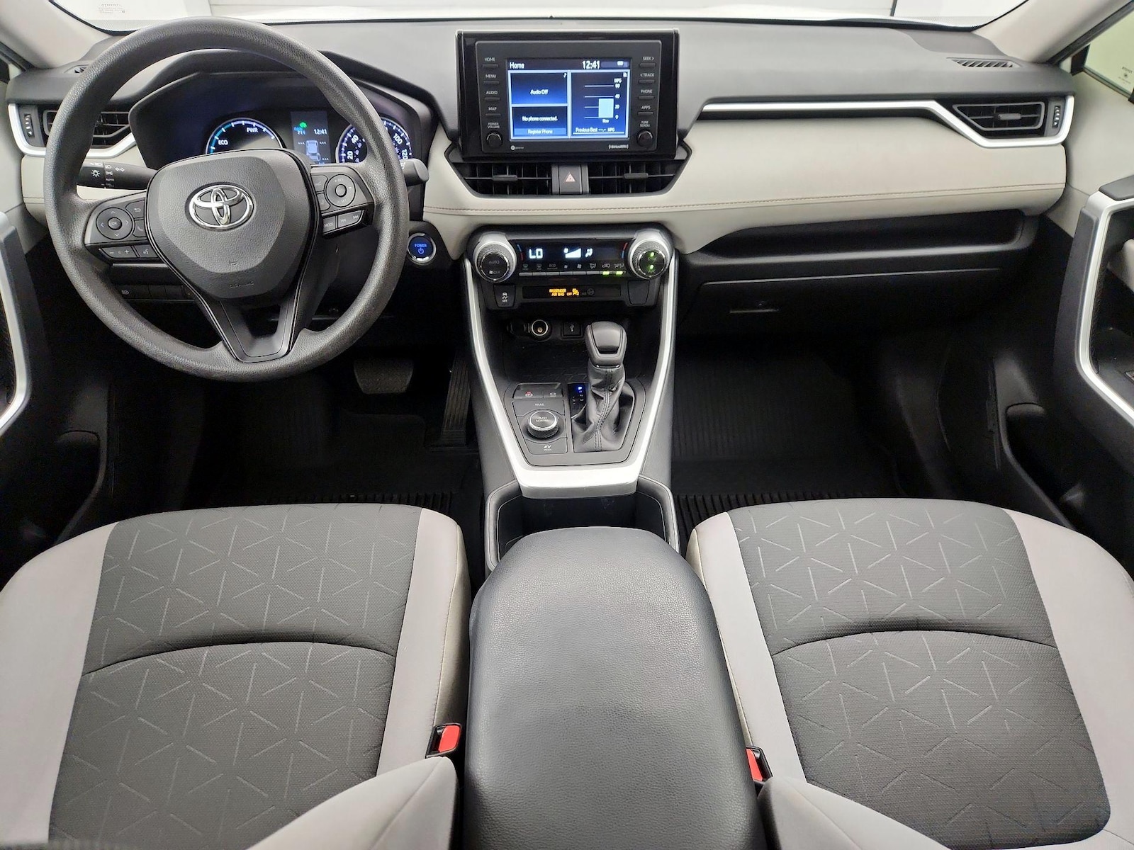 2022 Toyota RAV4 XLE - Photo 10