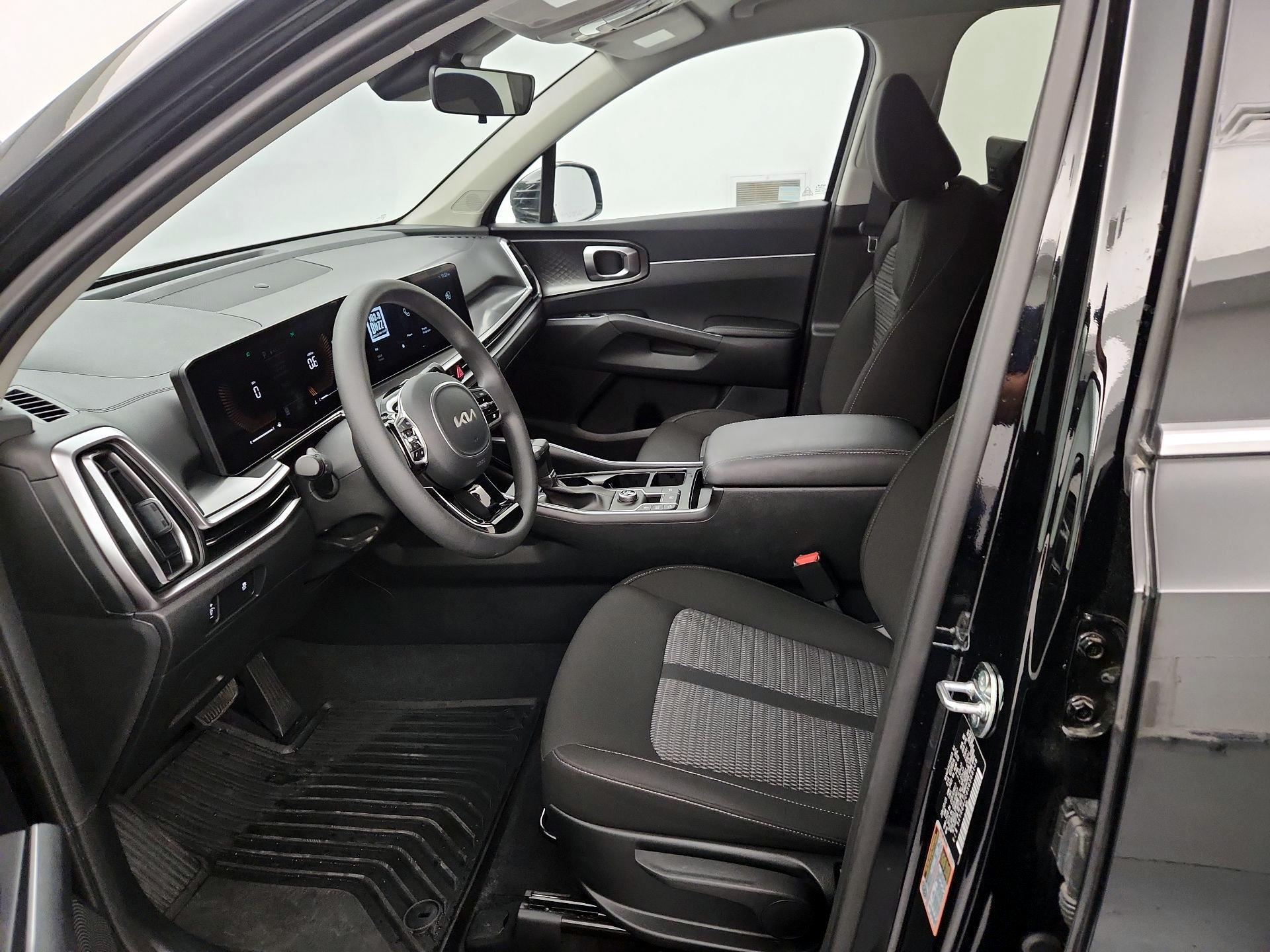 Thumbnail: 2025 Kia Sorento - 11
