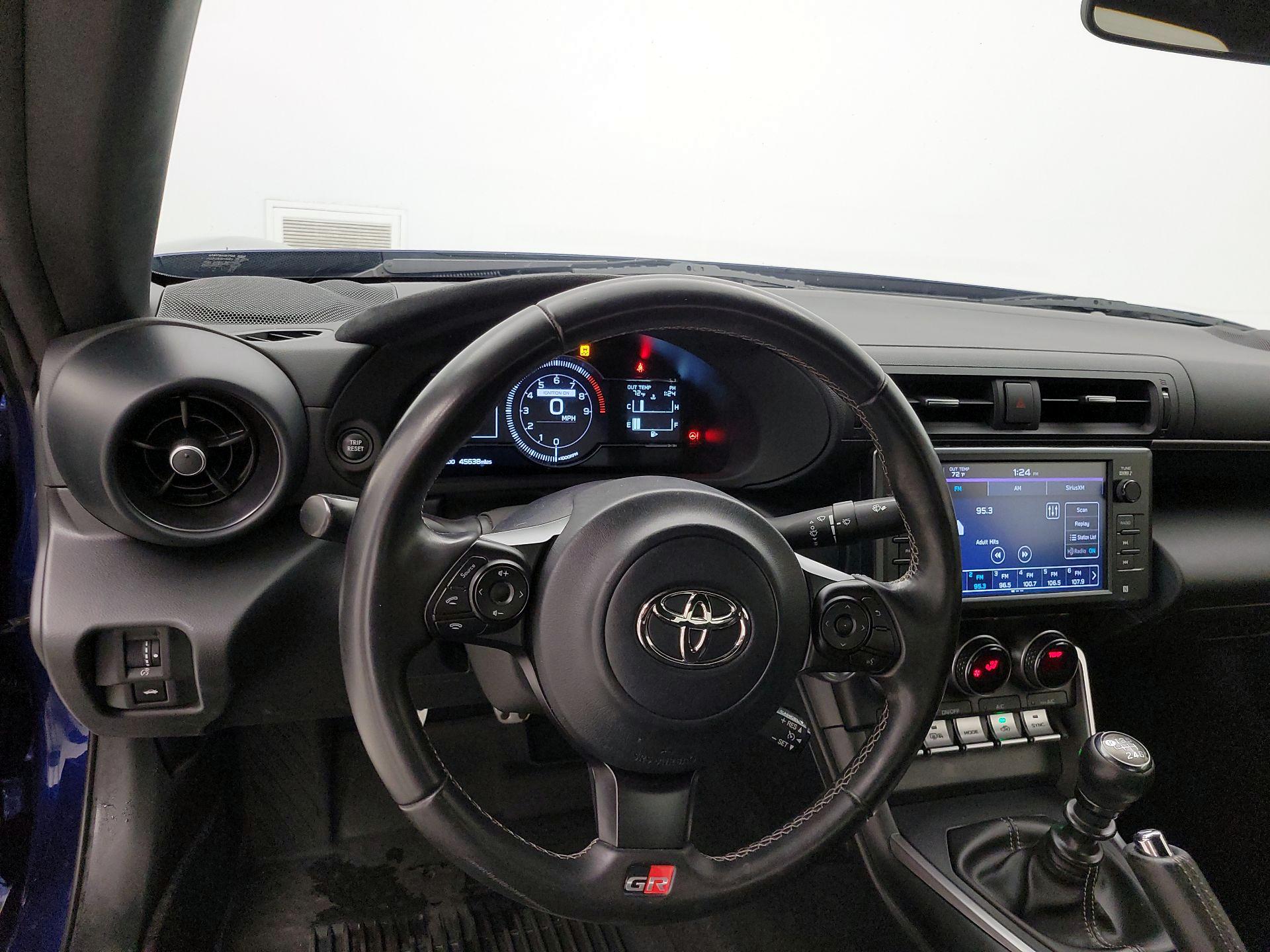 Thumbnail: 2023 Toyota GR86 - 10