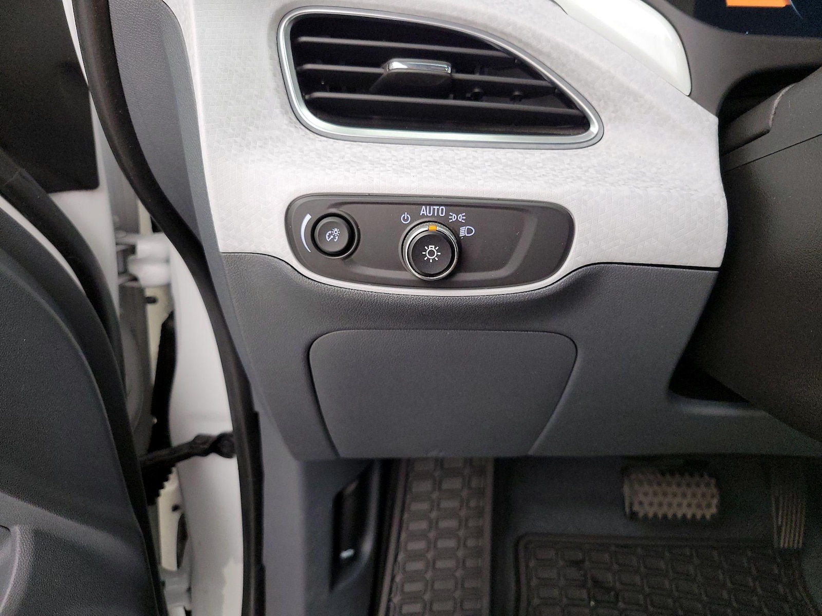 2021 Chevrolet Bolt EV Premier - Photo 14