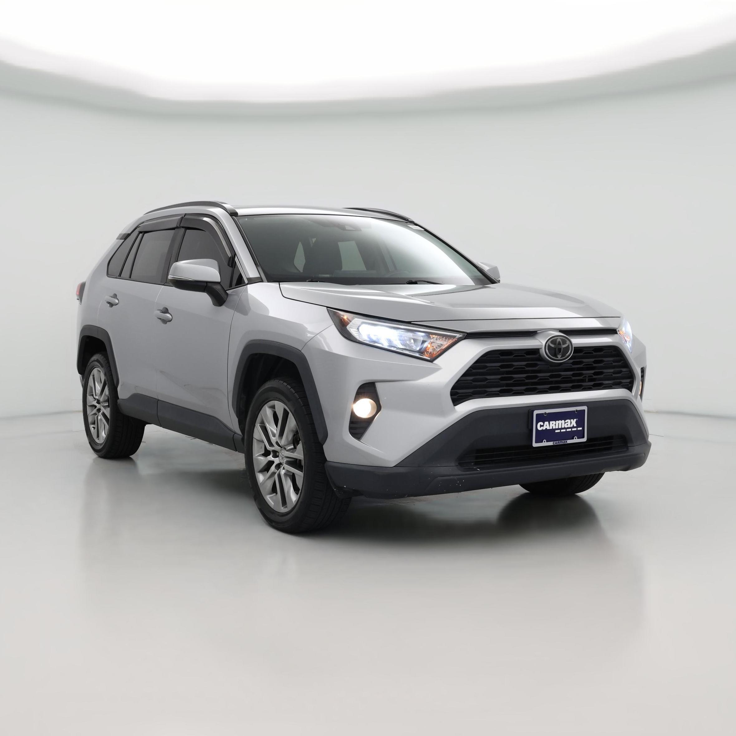 Thumbnail: 2019 Toyota RAV4 - 1