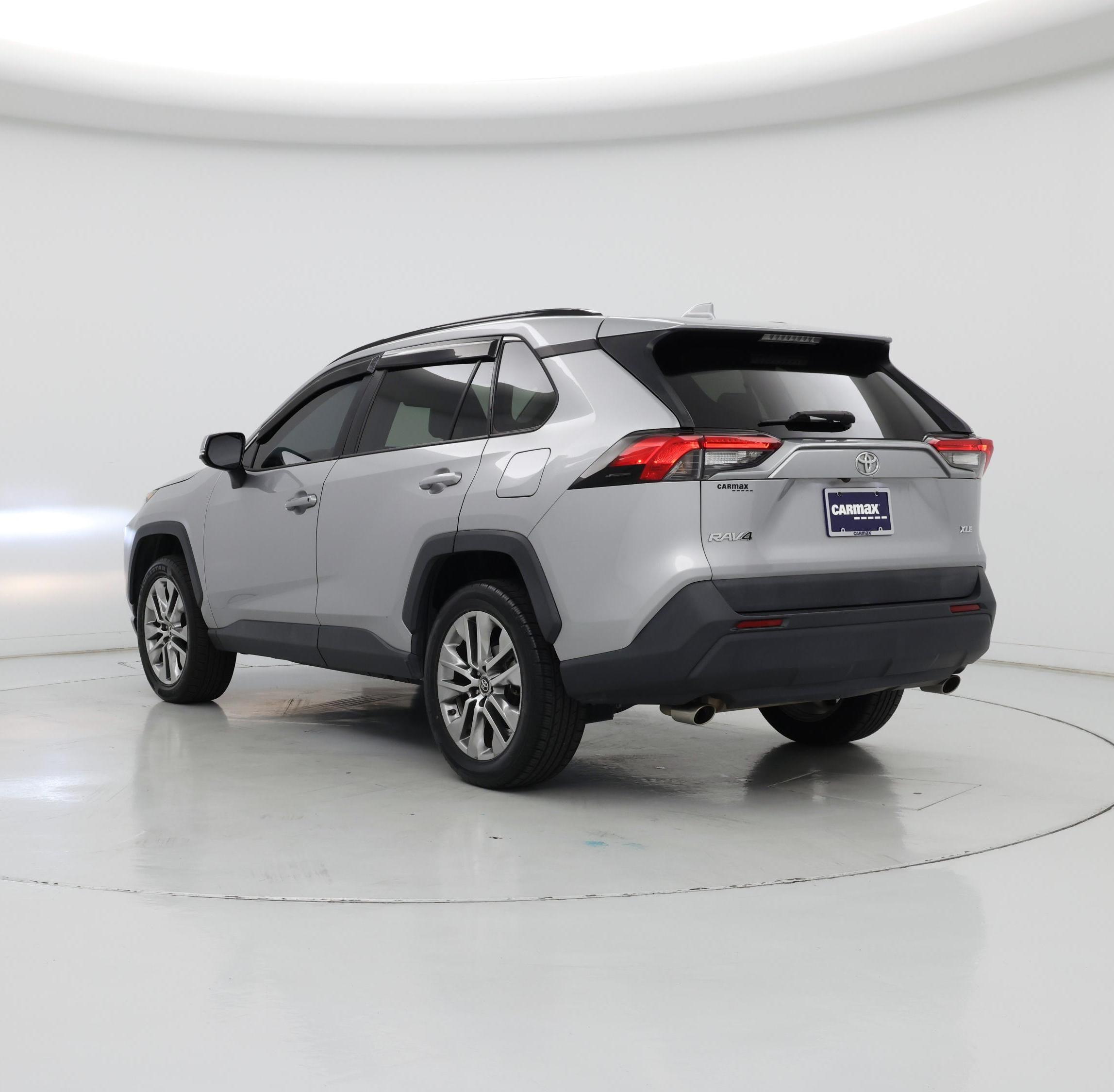 Thumbnail: 2019 Toyota RAV4 - 2
