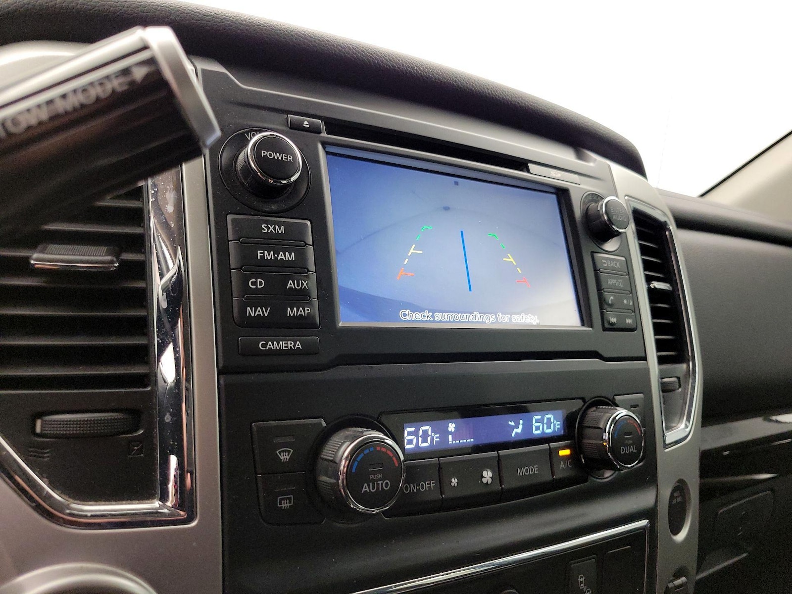 2017 Nissan Titan SV - Photo 16