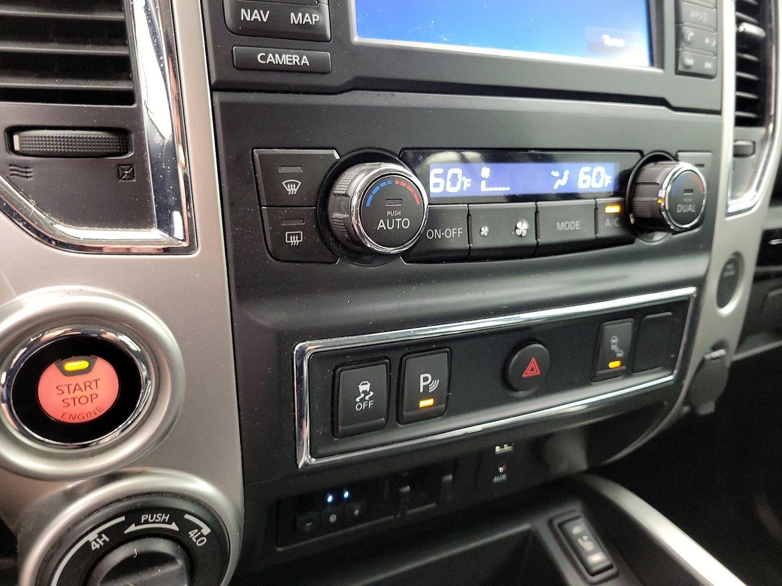 2017 Nissan Titan SV - Photo 18
