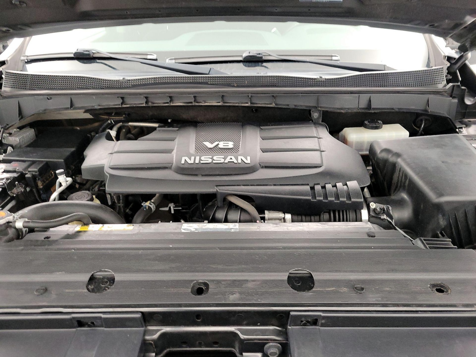 2017 Nissan Titan SV - Photo 23