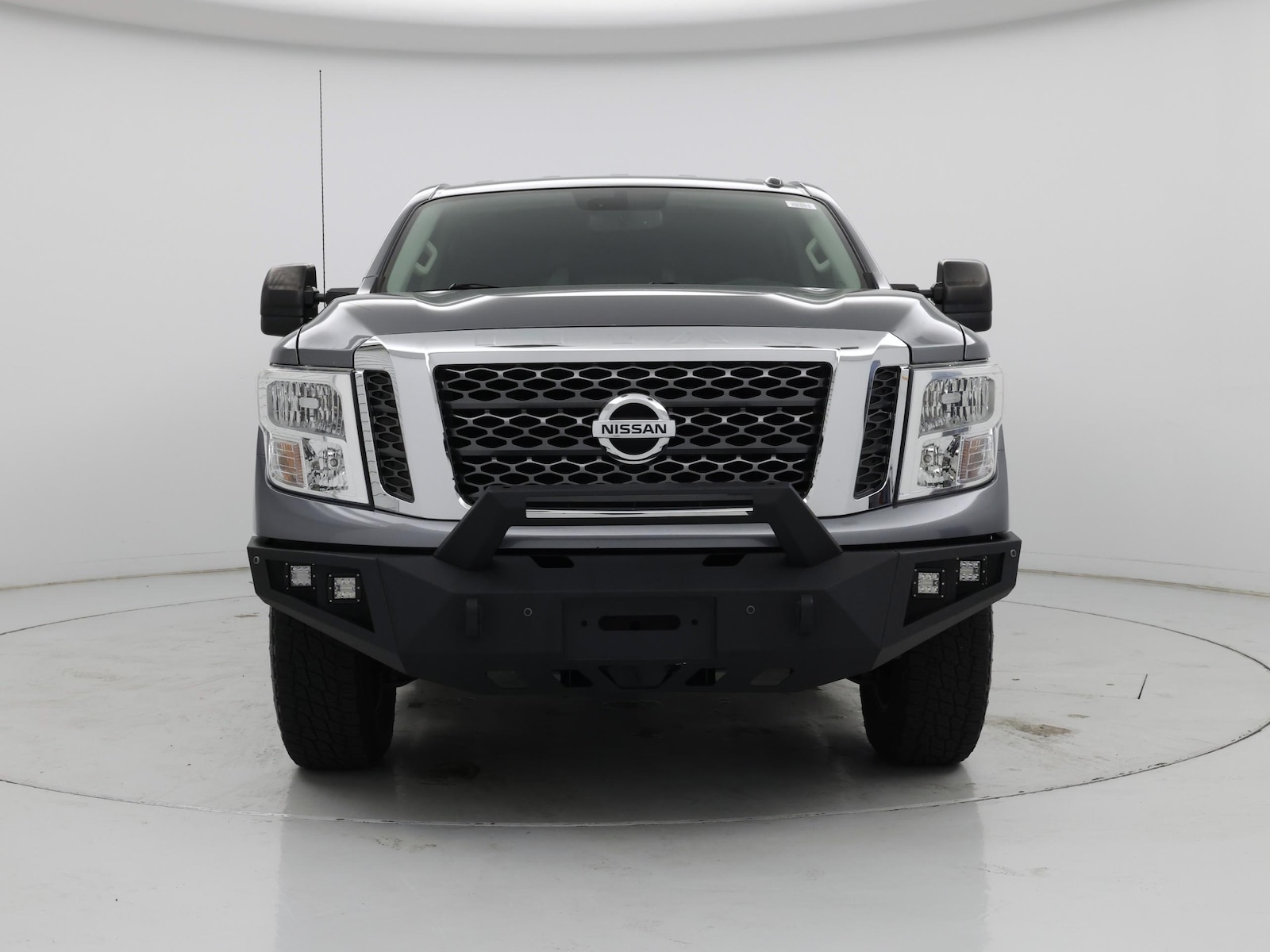 2017 Nissan Titan SV - Photo 6