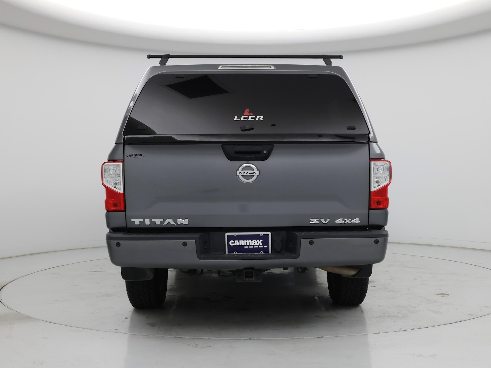 2017 Nissan Titan SV - Photo 7