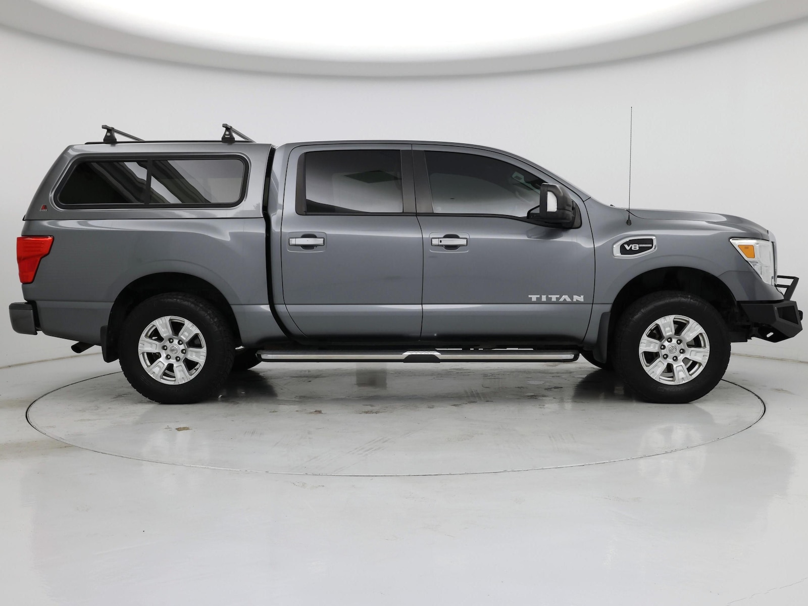2017 Nissan Titan SV - Photo 8