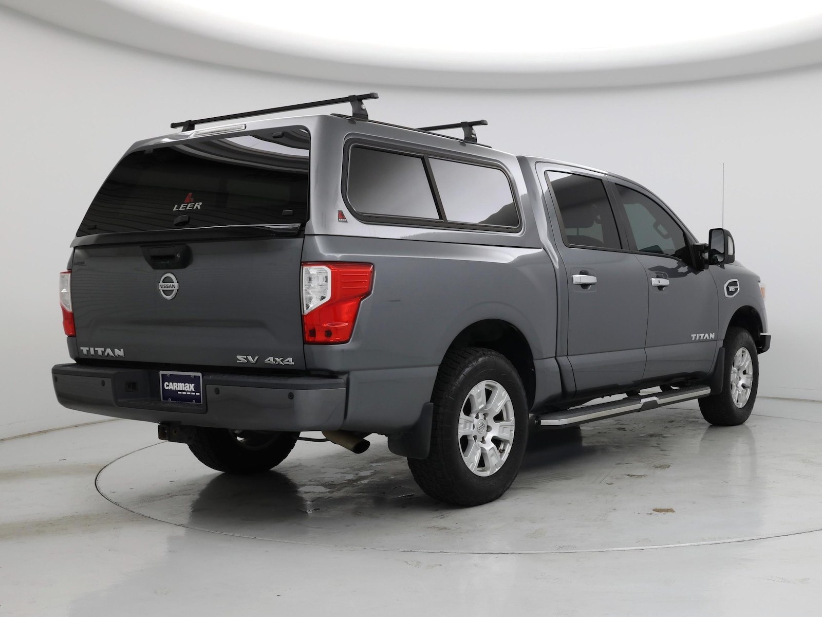 2017 Nissan Titan SV - Photo 9