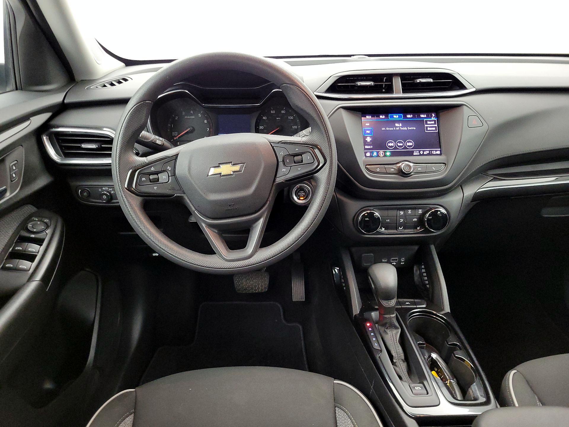 Thumbnail: 2023 Chevrolet TrailBlazer - 10