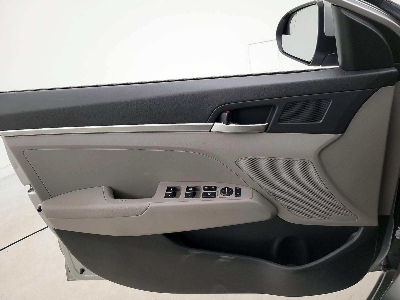 2020 Hyundai Elantra SE - Photo 13