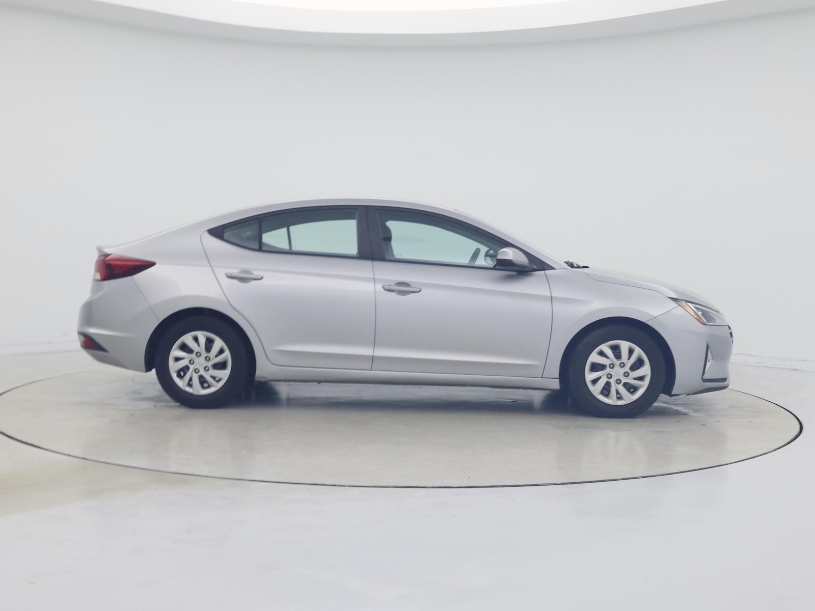 2020 Hyundai Elantra SE - Photo 8