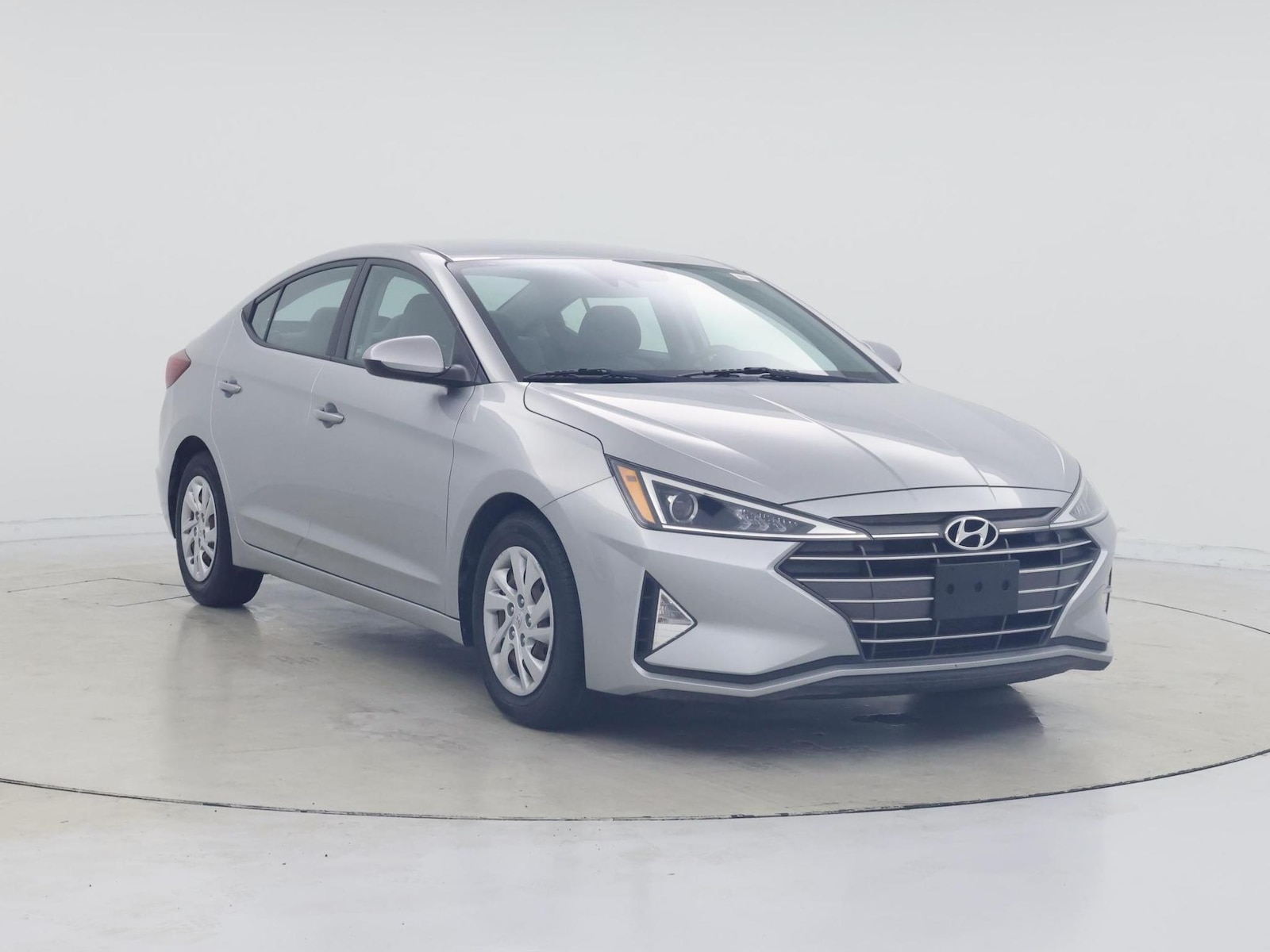 2020 Hyundai Elantra SE - Photo 2