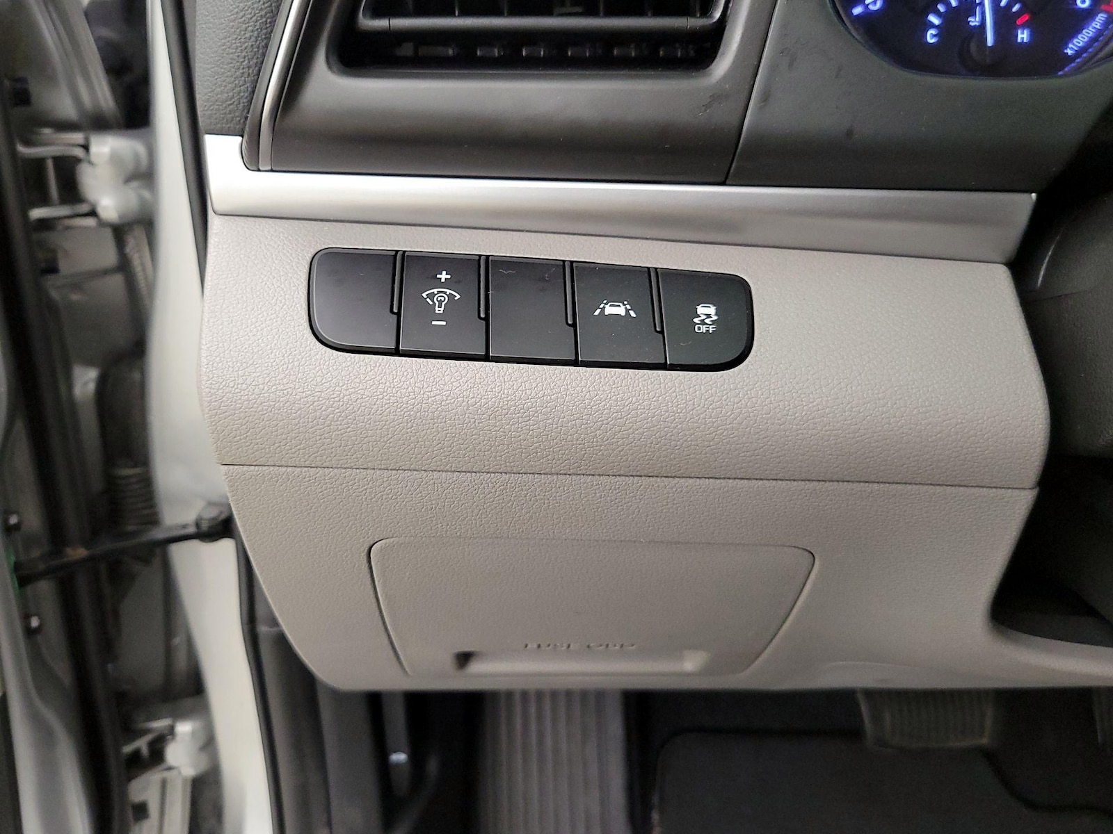 2020 Hyundai Elantra SE - Photo 14