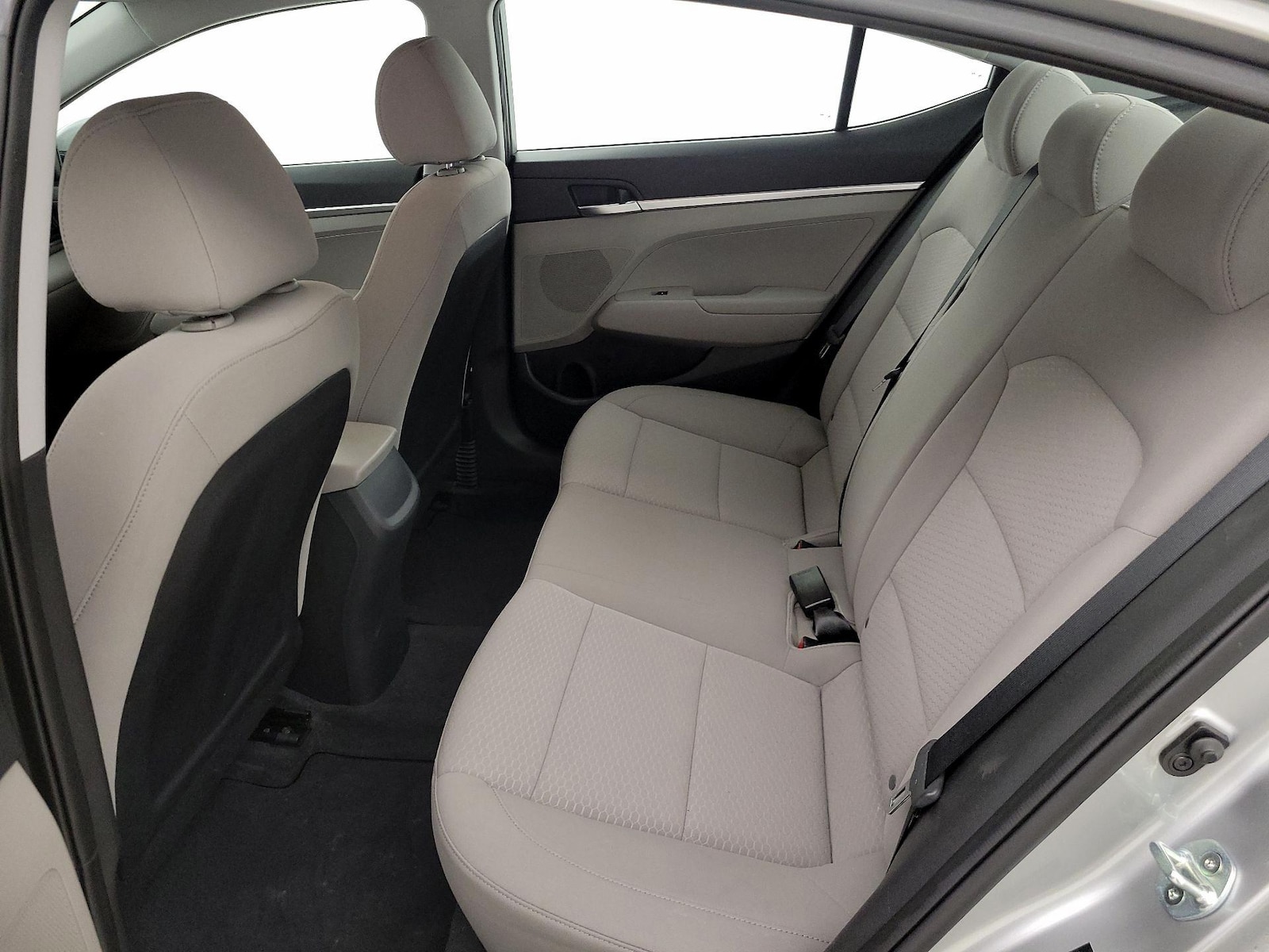 2020 Hyundai Elantra SE - Photo 20