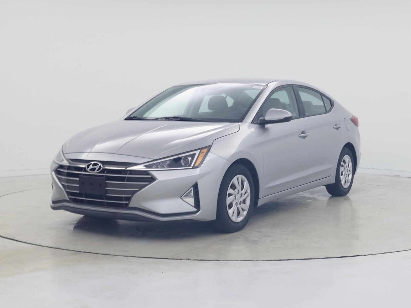 2020 Hyundai Elantra SE - Photo 5