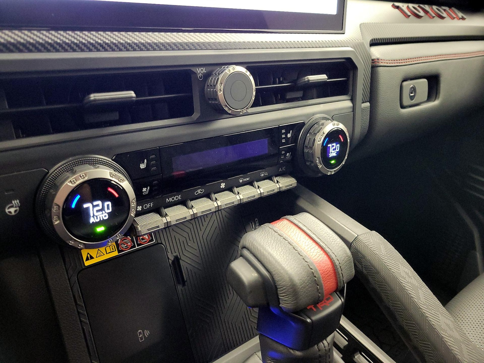 2025 Toyota Tacoma TRD Pro - Photo 17