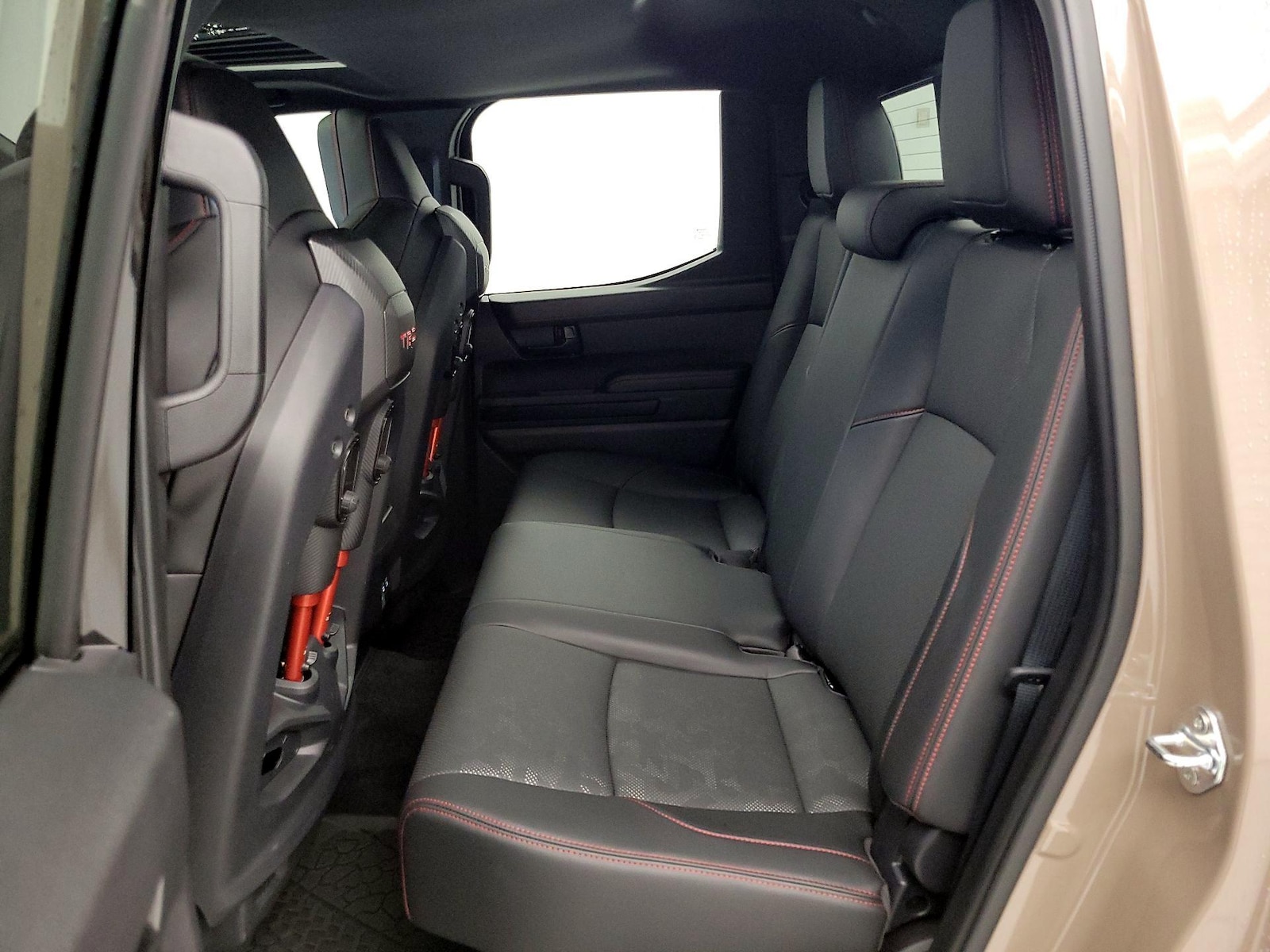 2025 Toyota Tacoma TRD Pro - Photo 21