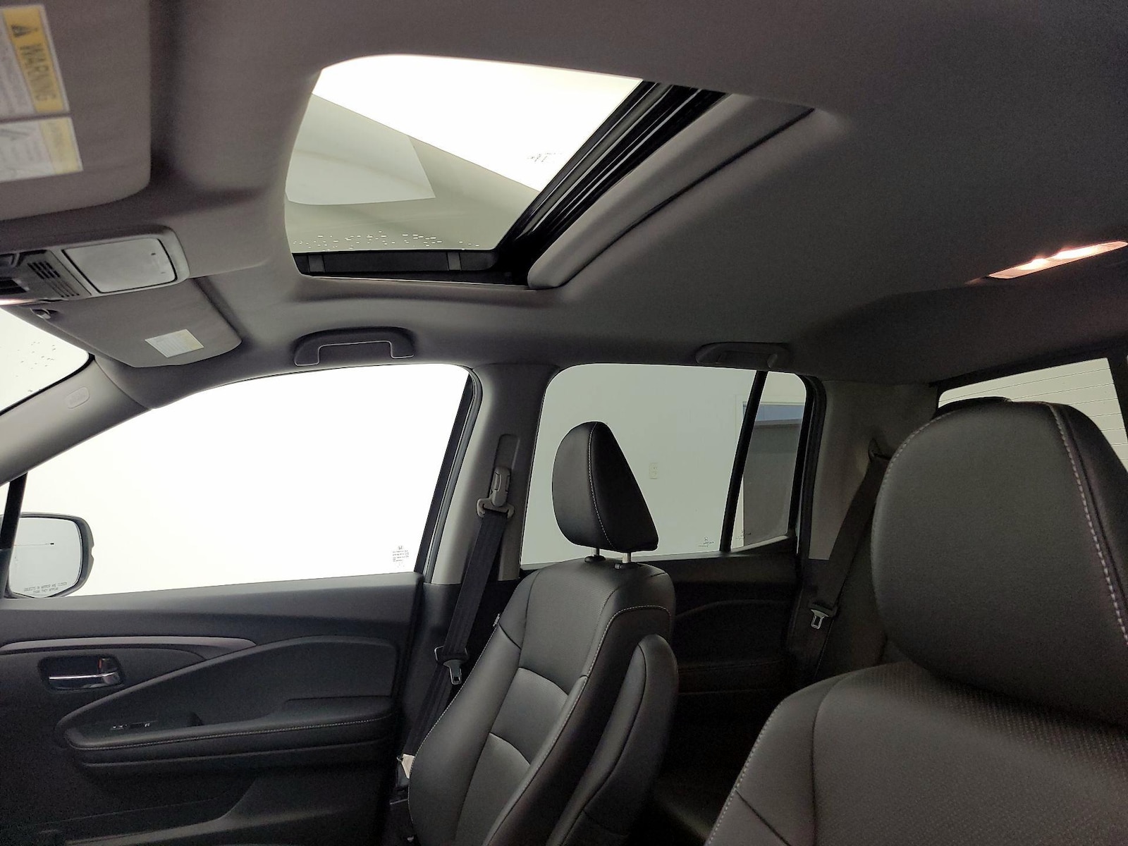 Sunroof(s) & Overhead Airbags