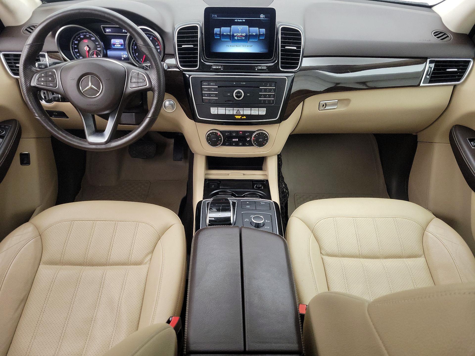 Thumbnail: 2017 Mercedes-Benz GLE - 9