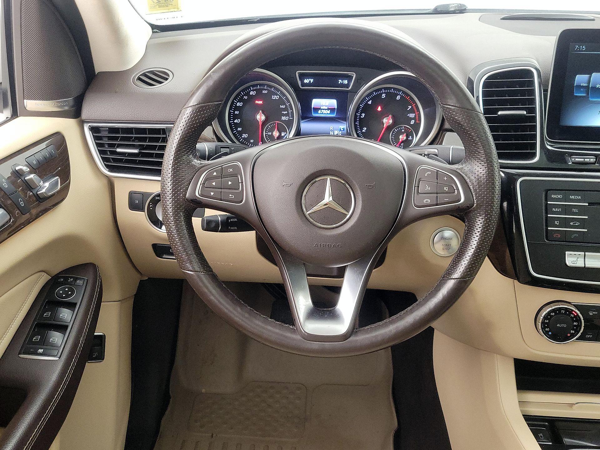 Thumbnail: 2017 Mercedes-Benz GLE - 10