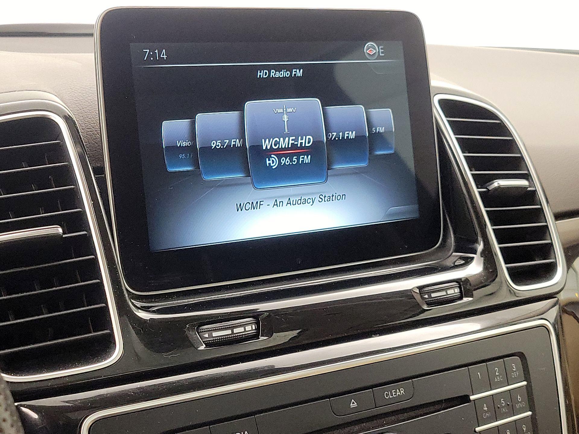 Thumbnail: 2017 Mercedes-Benz GLE - 16