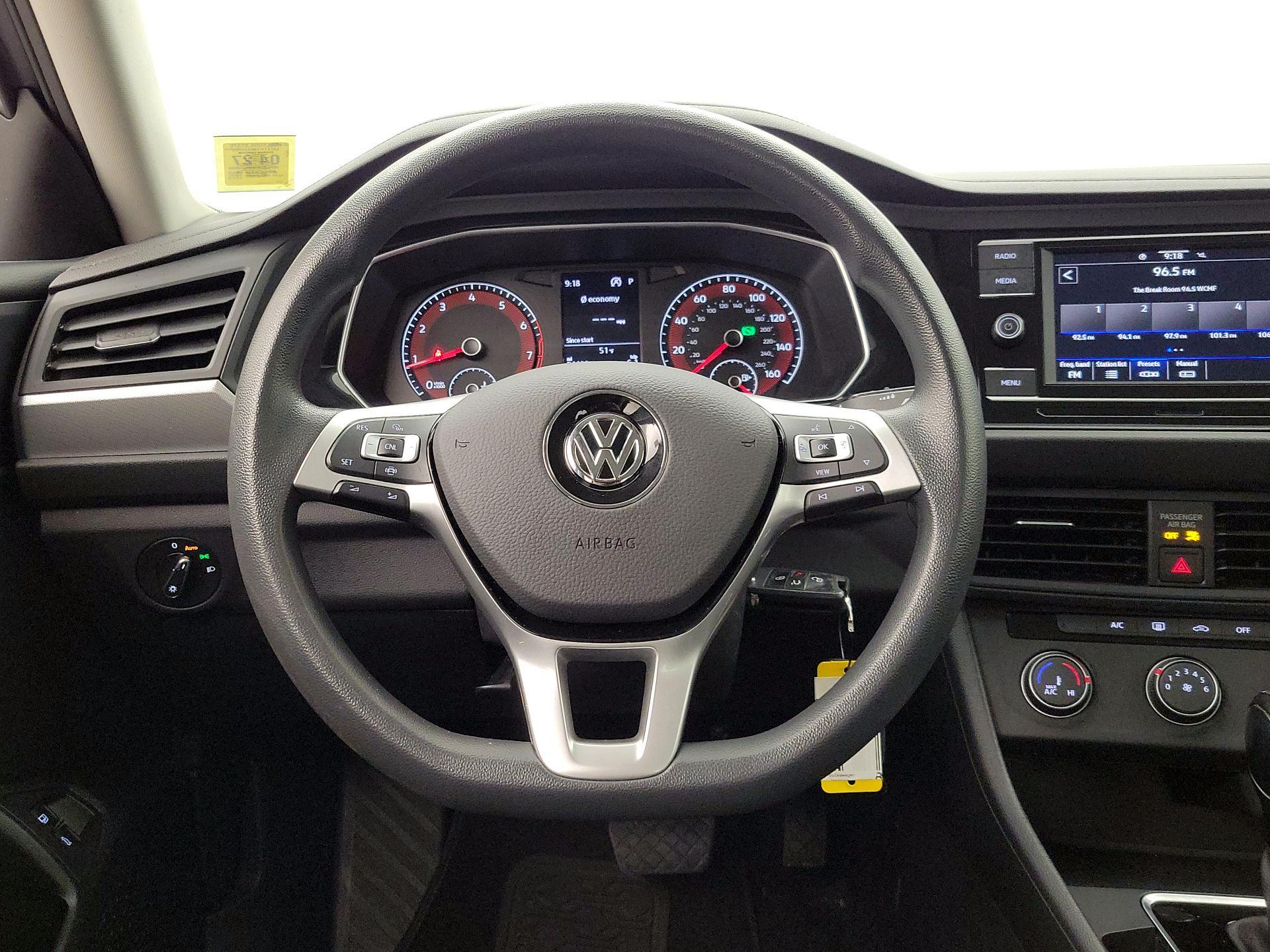 Thumbnail: 2021 Volkswagen Jetta - 10
