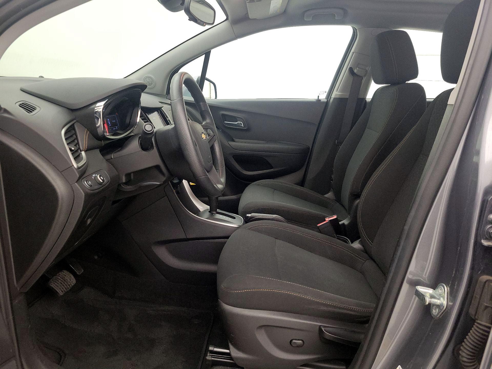 Thumbnail: 2020 Chevrolet Trax - 11